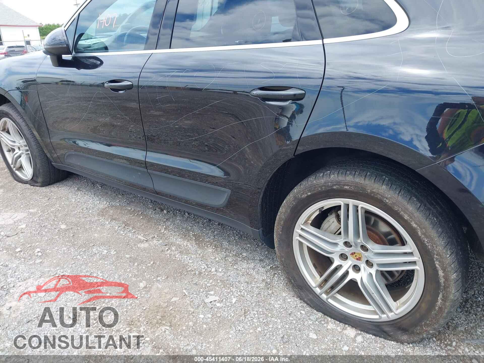 PORSCHE MACAN 2016 - WP1AB2A58GLB40227