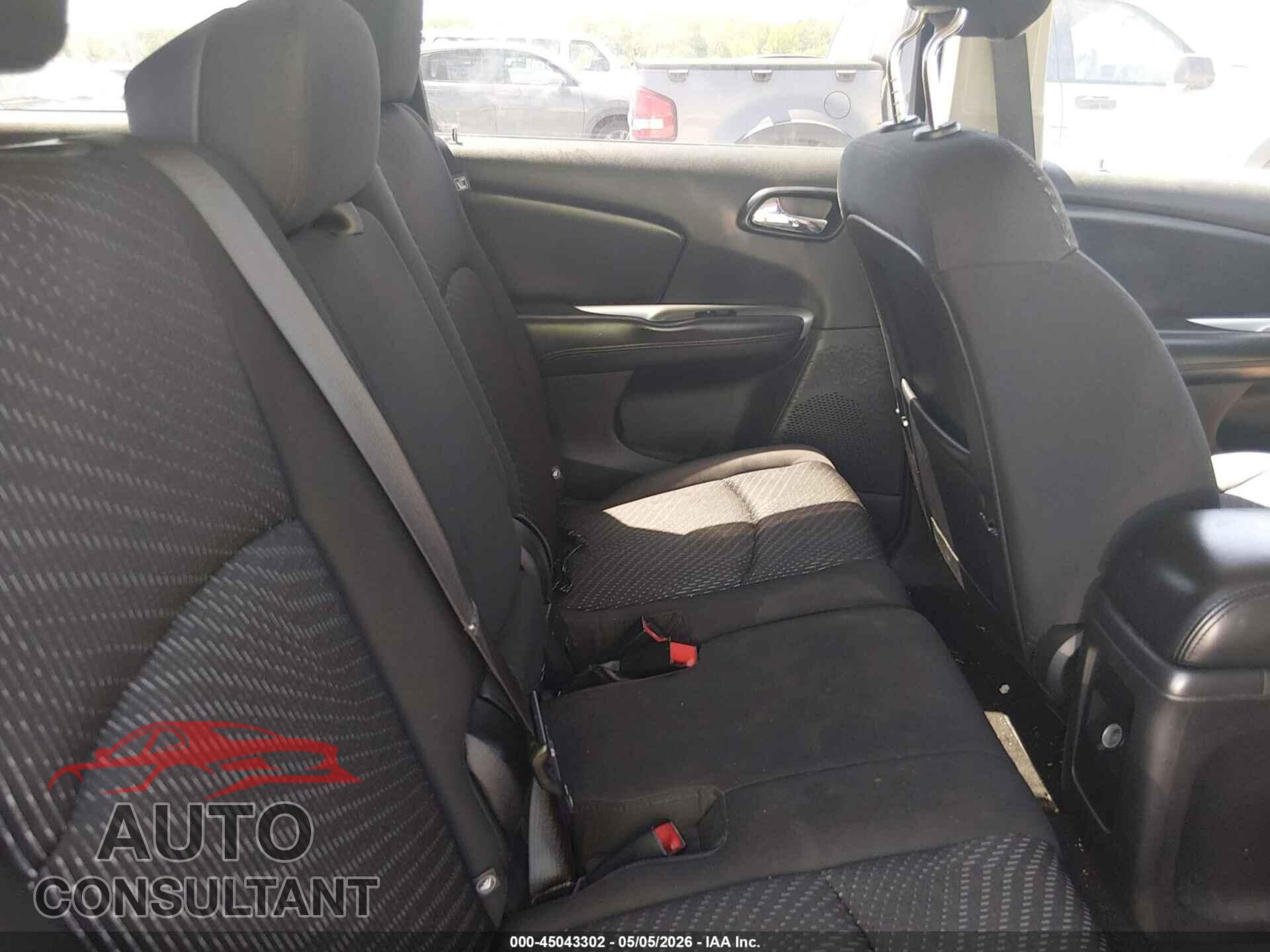 DODGE JOURNEY 2015 - 3C4PDCBG8FT697458
