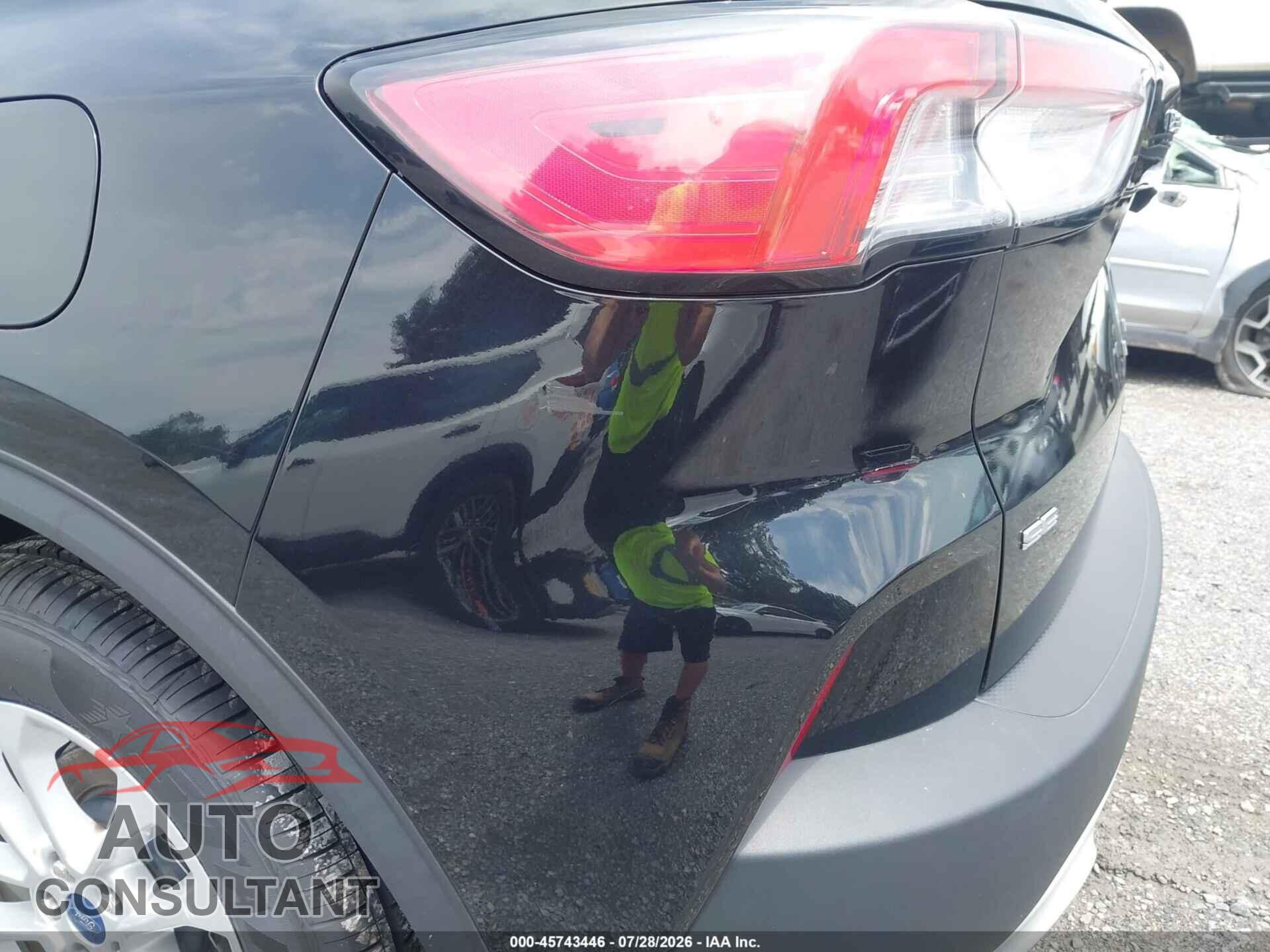 FORD ESCAPE 2020 - 1FMCU0G60LUA70229