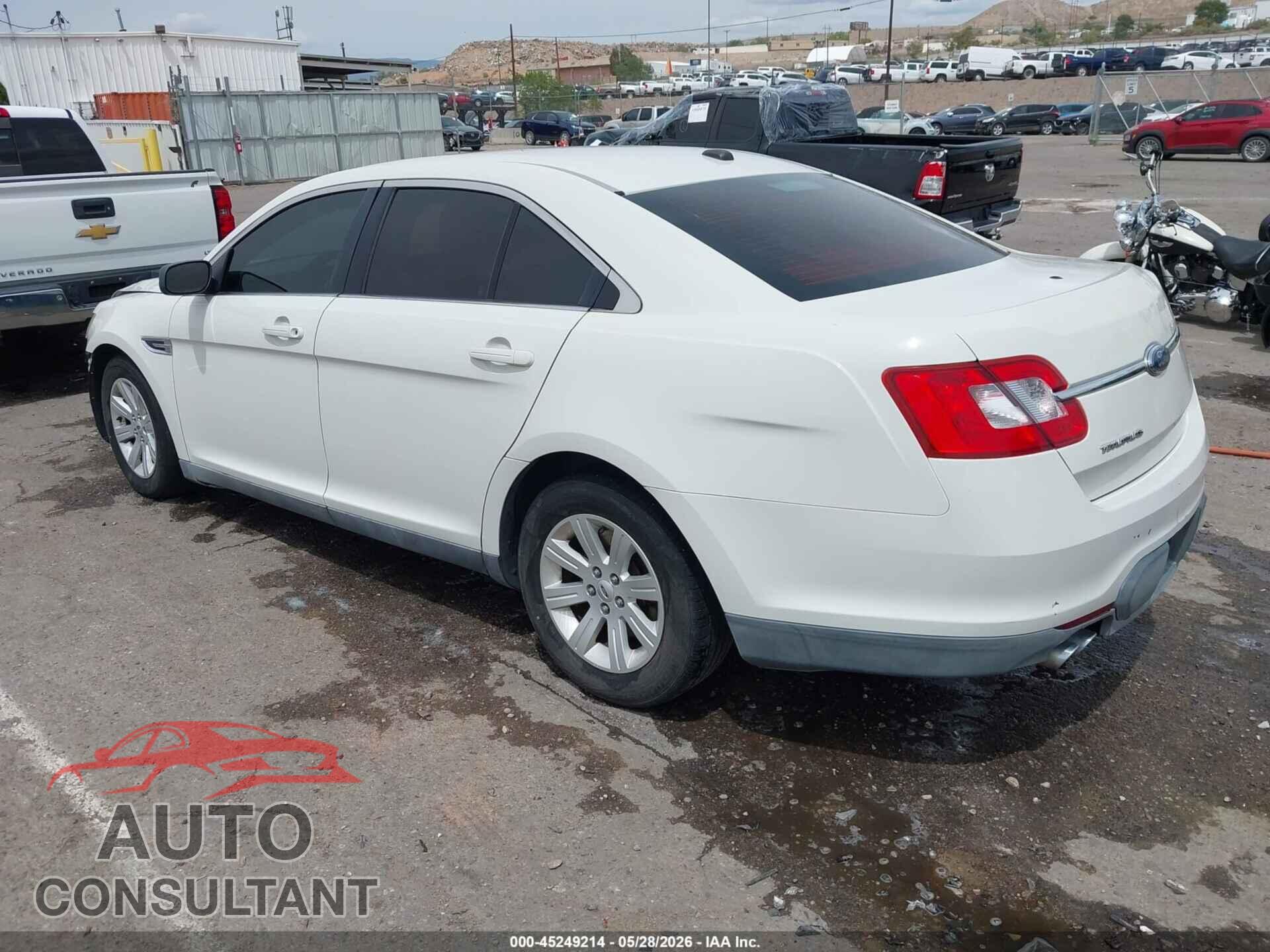 FORD TAURUS 2011 - 1FAHP2DW1BG190190