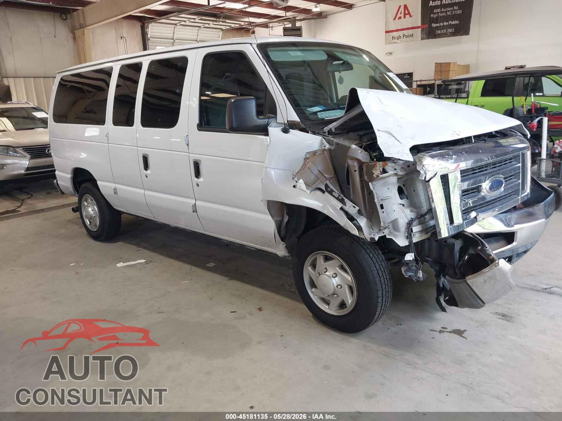 FORD E-350 SUPER DUTY 2011 - 1FBNE3BL8BDA60110