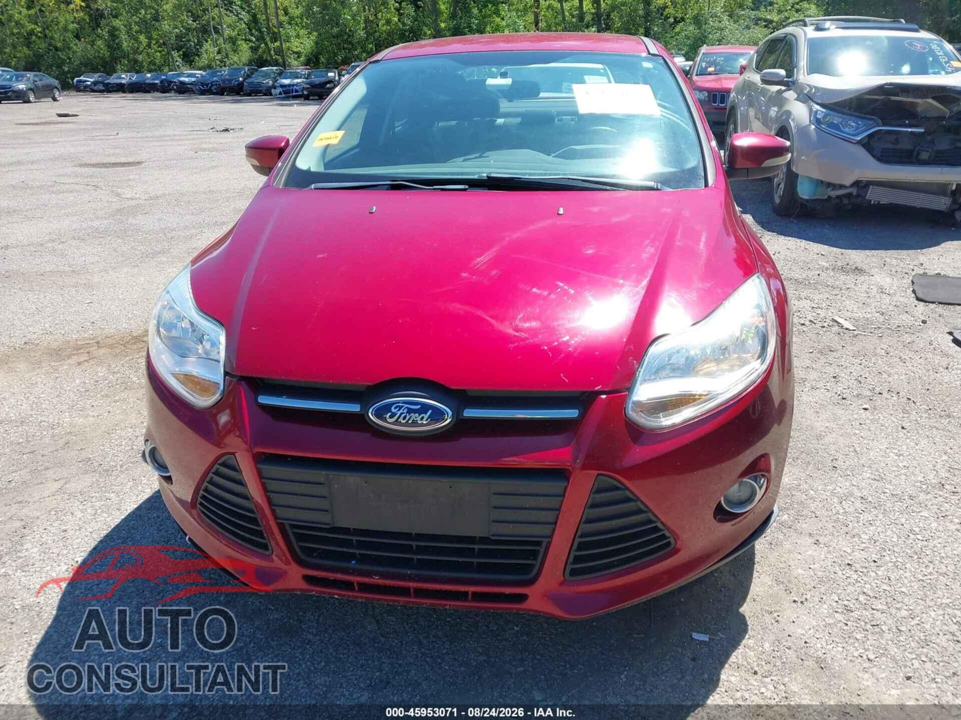 FORD FOCUS 2014 - 1FADP3F2XEL263194