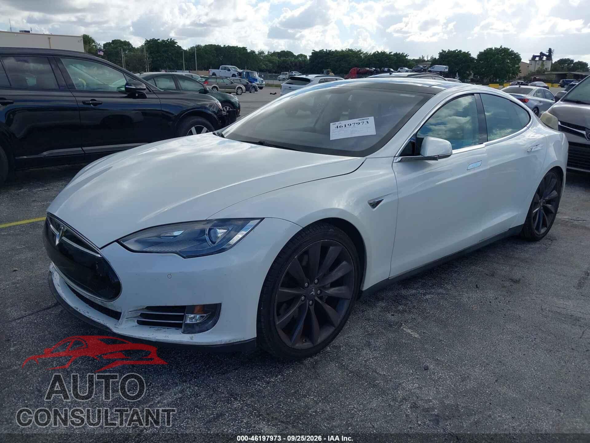 TESLA MODEL S 2013 - 5YJSA1DP4DFP25885