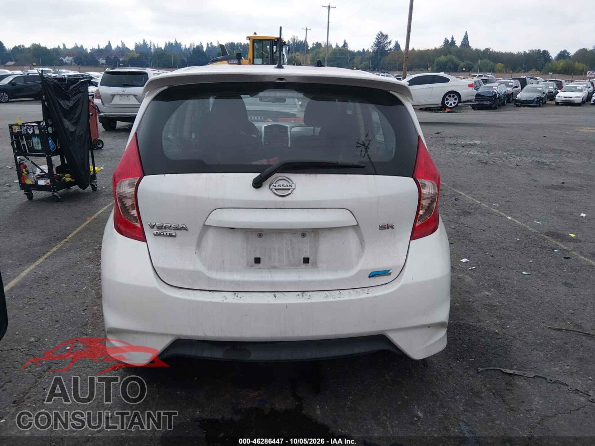 NISSAN VERSA NOTE 2015 - 3N1CE2CP3FL427075