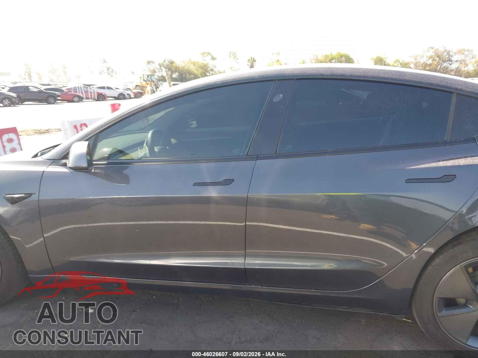 TESLA MODEL 3 2021 - 5YJ3E1EA1MF083547