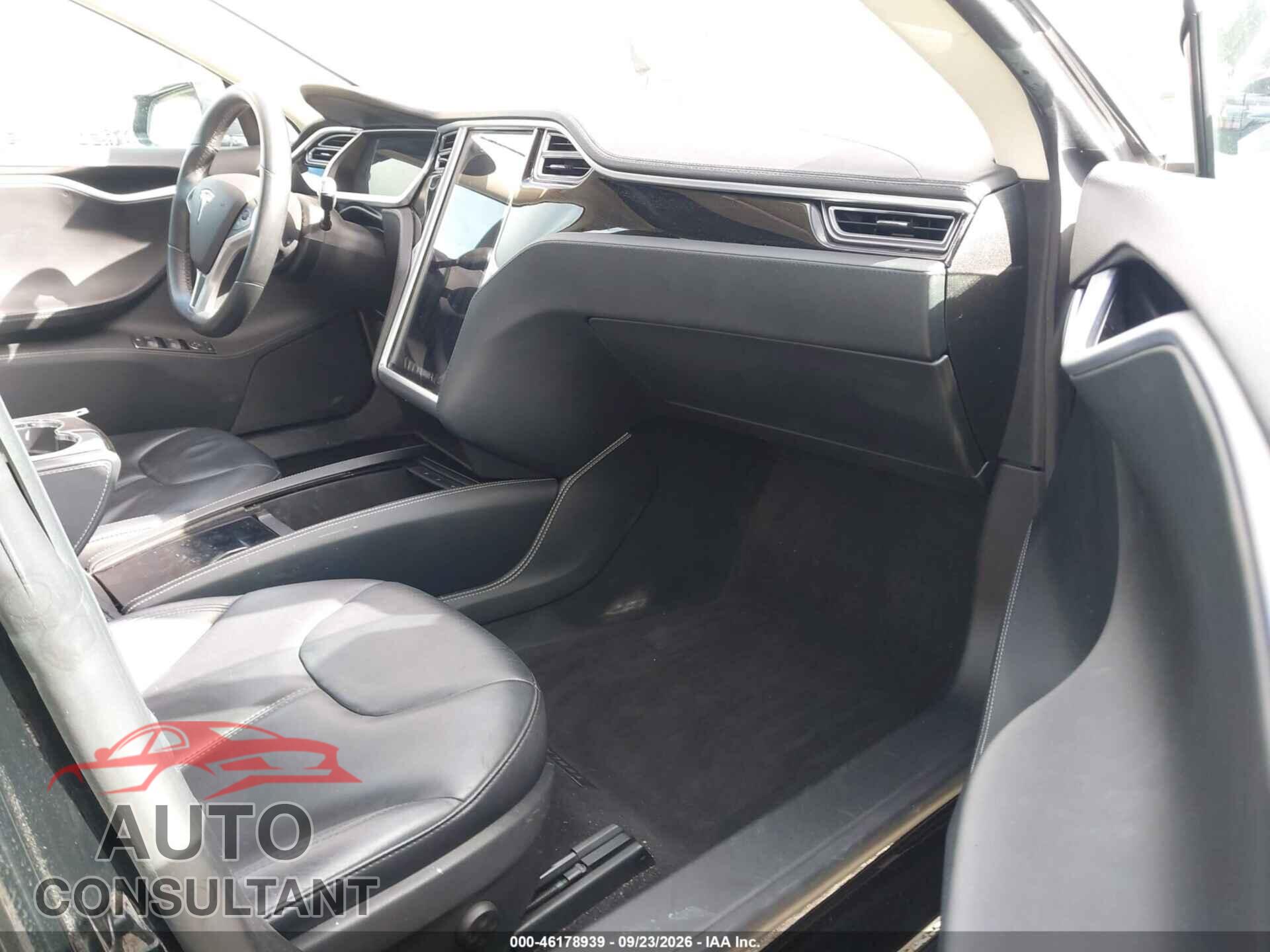 TESLA MODEL S 2013 - 5YJSA1CP4DFP23376