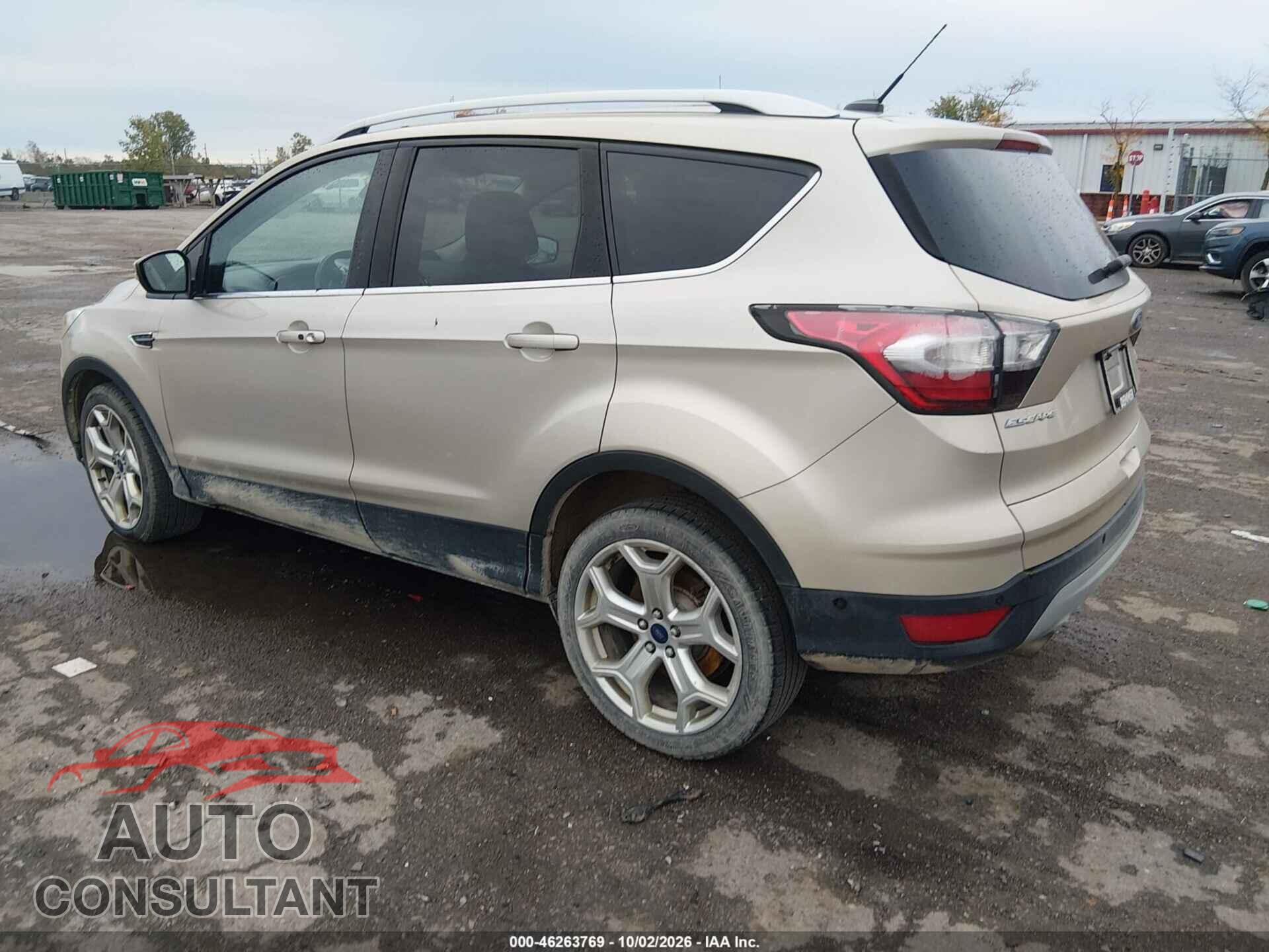FORD ESCAPE 2017 - 1FMCU0JD8HUB23256
