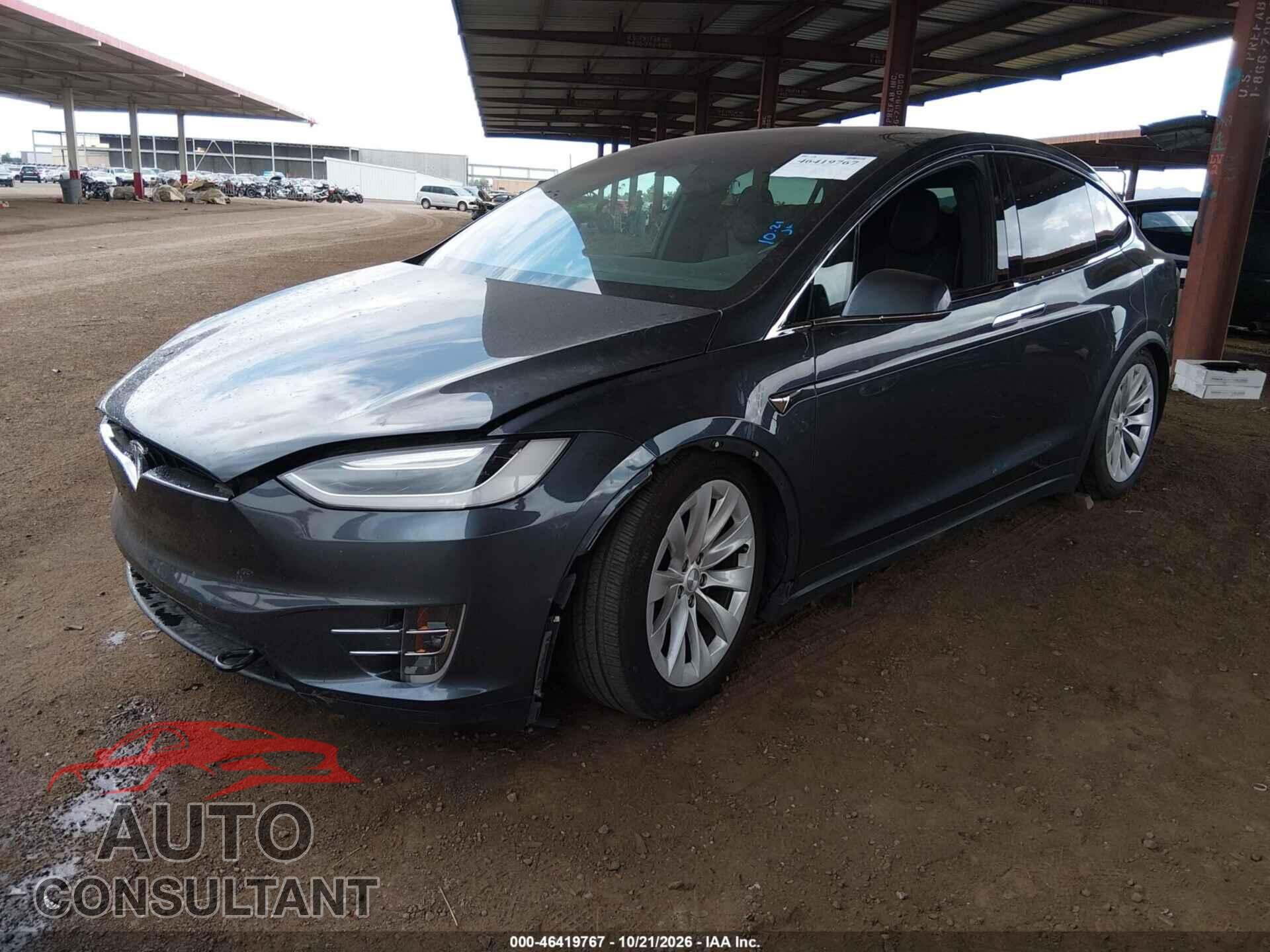 TESLA MODEL X 2017 - 5YJXCDE26HF025781