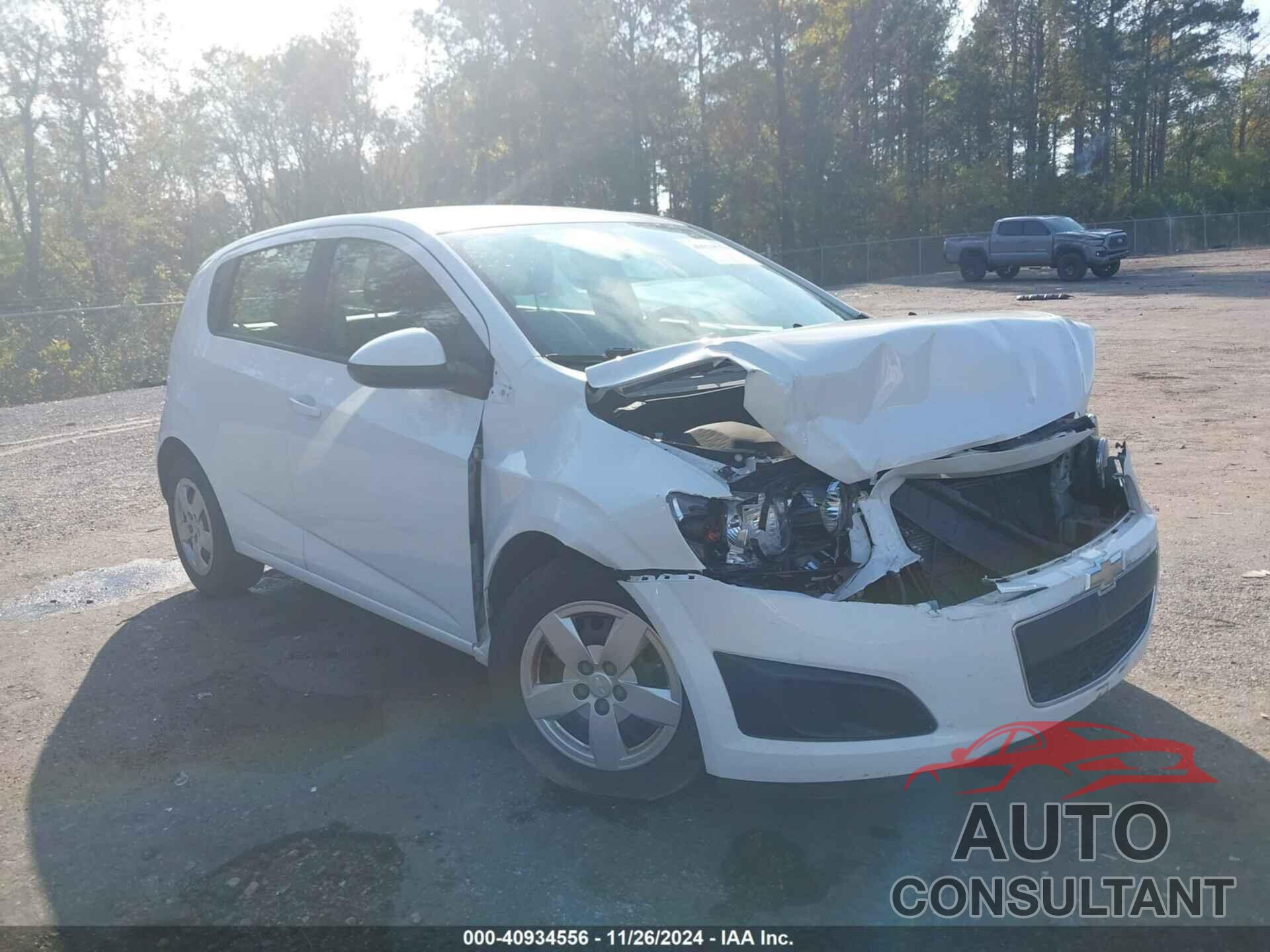 CHEVROLET SONIC 2016 - 1G1JA6SH3G4111211