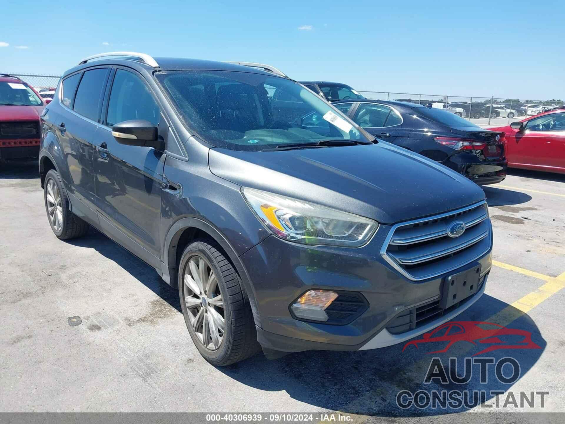 FORD ESCAPE 2017 - 1FMCU0JD7HUE54118