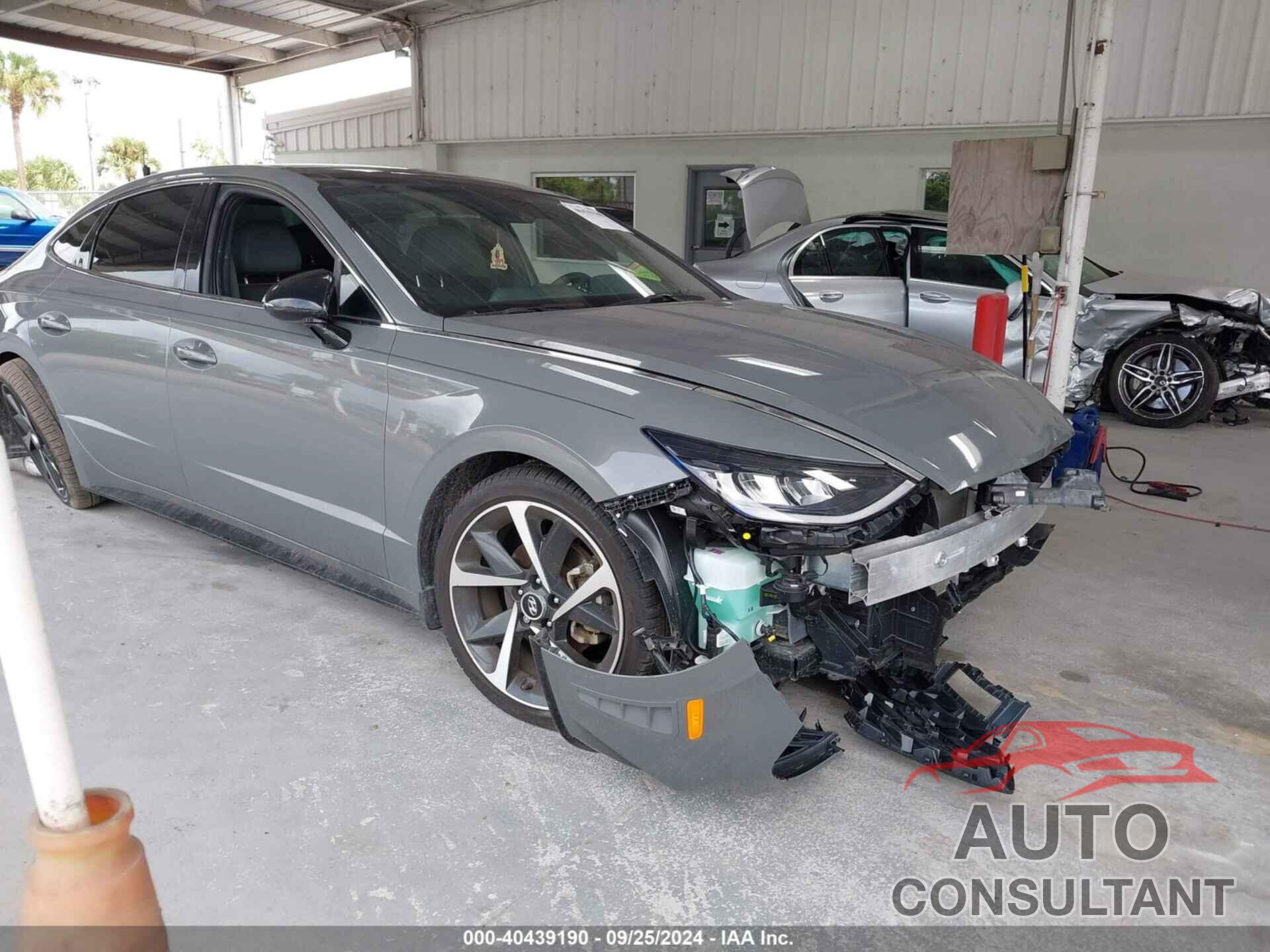 HYUNDAI SONATA 2023 - KMHL44J21PA282562