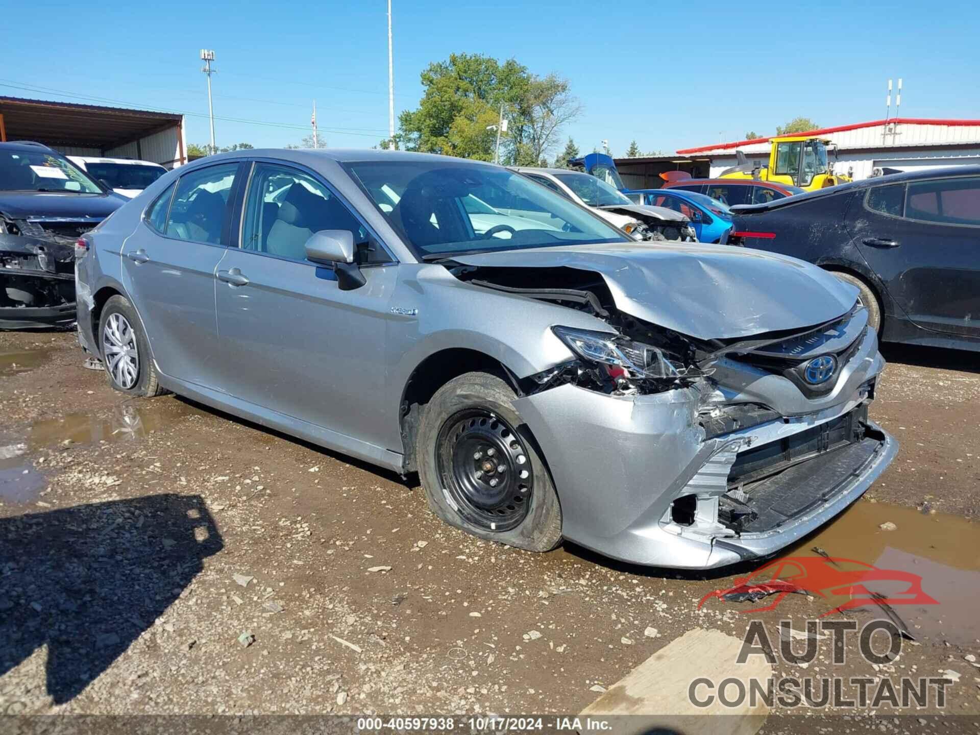 TOYOTA CAMRY 2020 - 4T1C31AK5LU520813