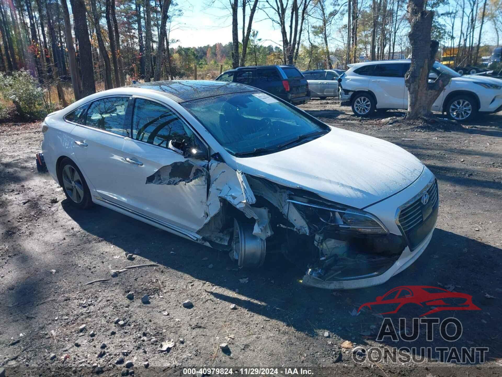 HYUNDAI SONATA HYBRID 2016 - KMHE34L18GA017816