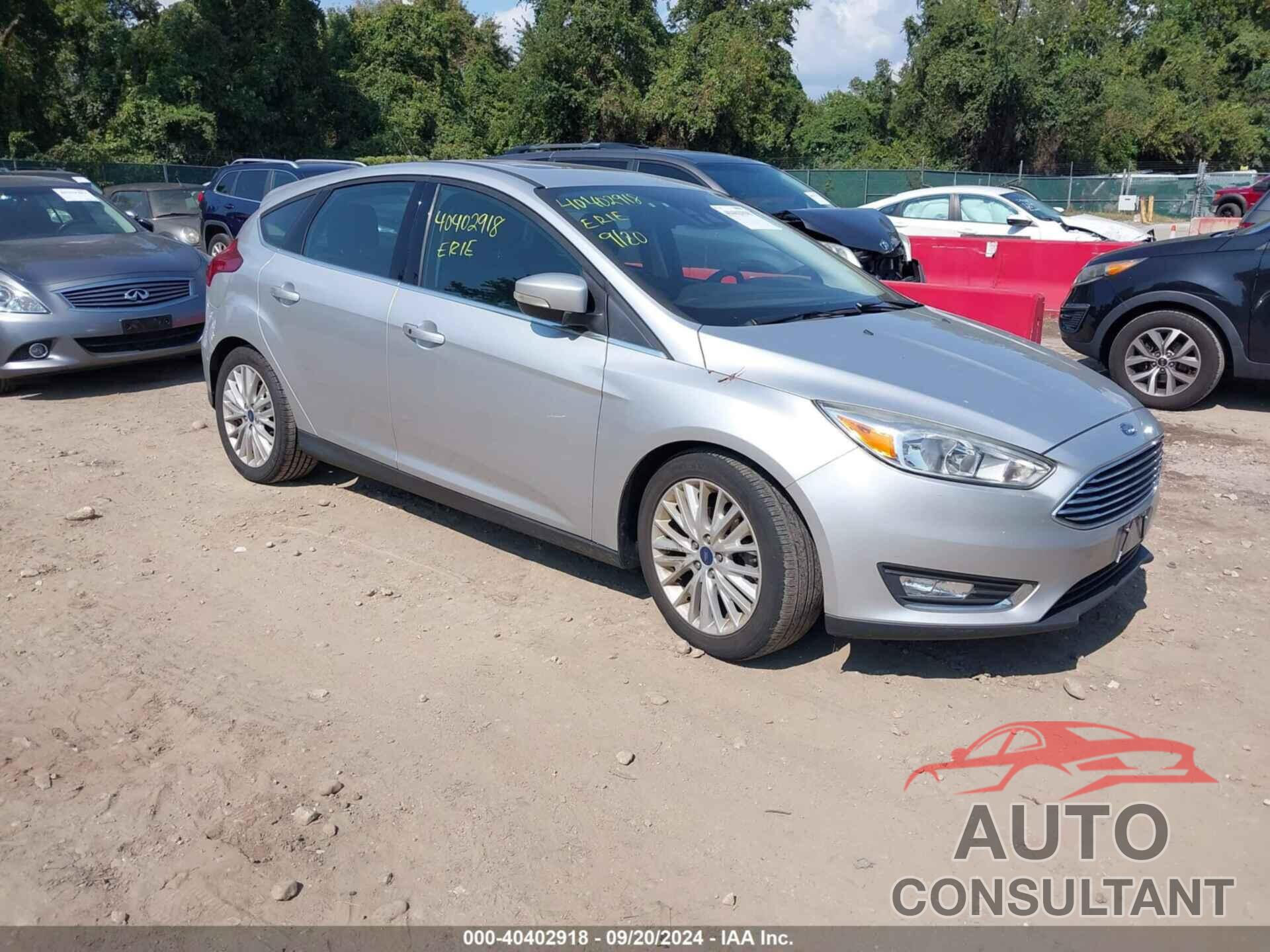 FORD FOCUS 2017 - 1FADP3N26HL348734