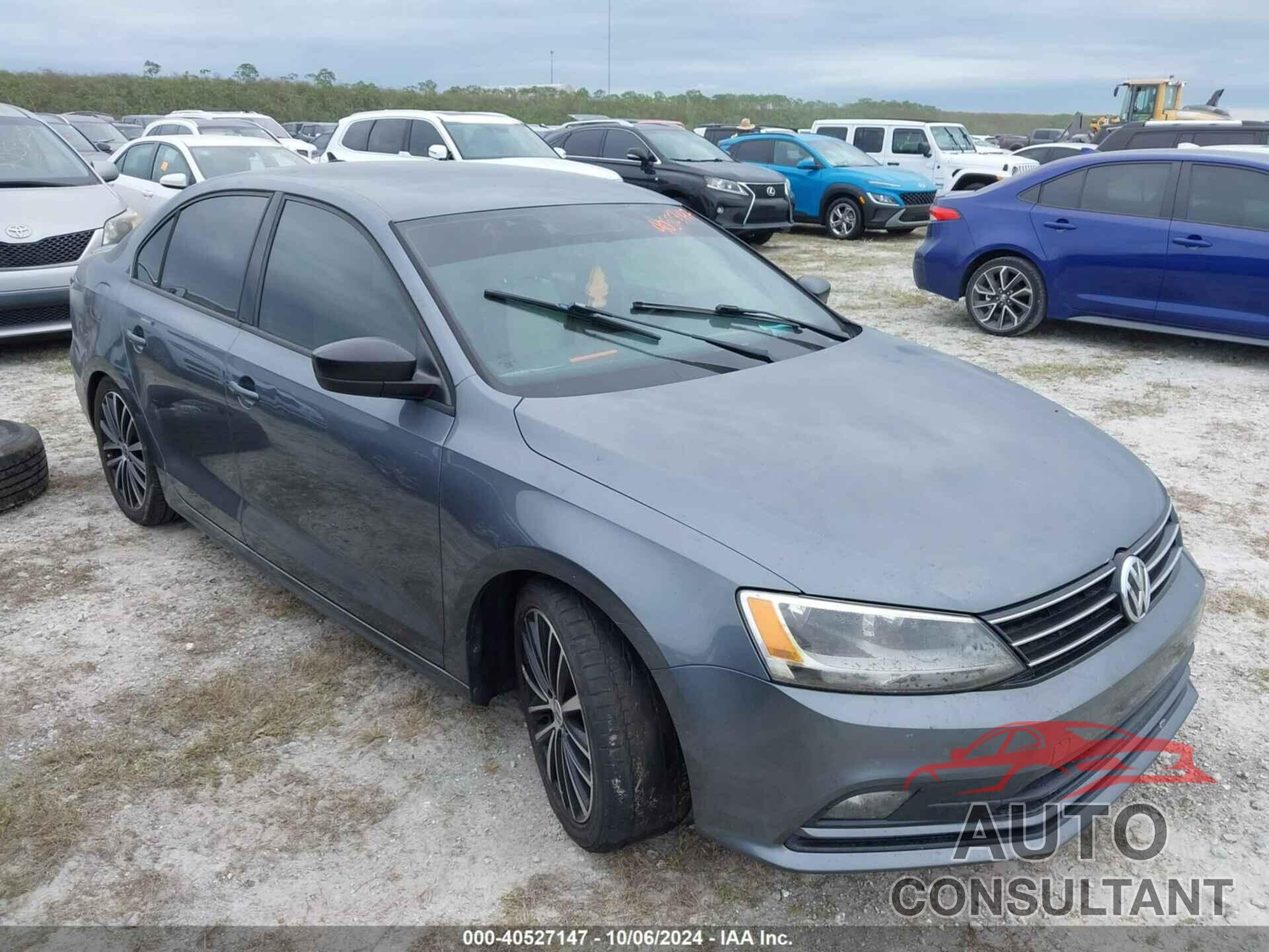 VOLKSWAGEN JETTA 2016 - 3VWD17AJ5GM302600