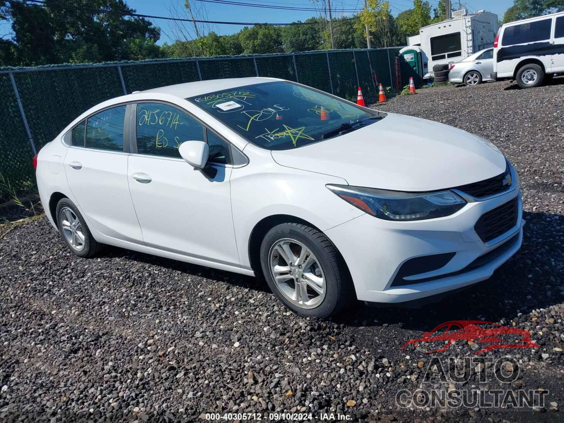 CHEVROLET CRUZE 2018 - 1G1BE5SM6J7179170