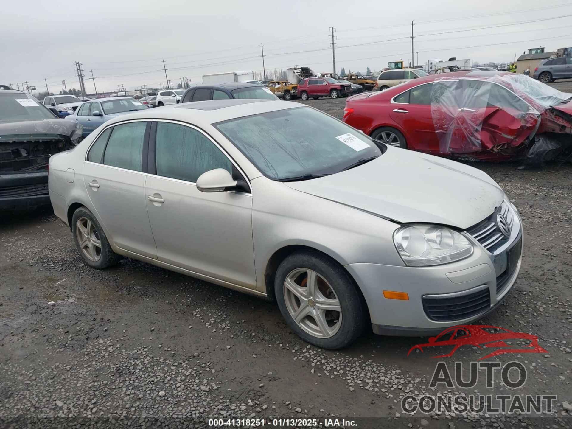 VOLKSWAGEN JETTA 2010 - 3VWRZ7AJ6AM108230