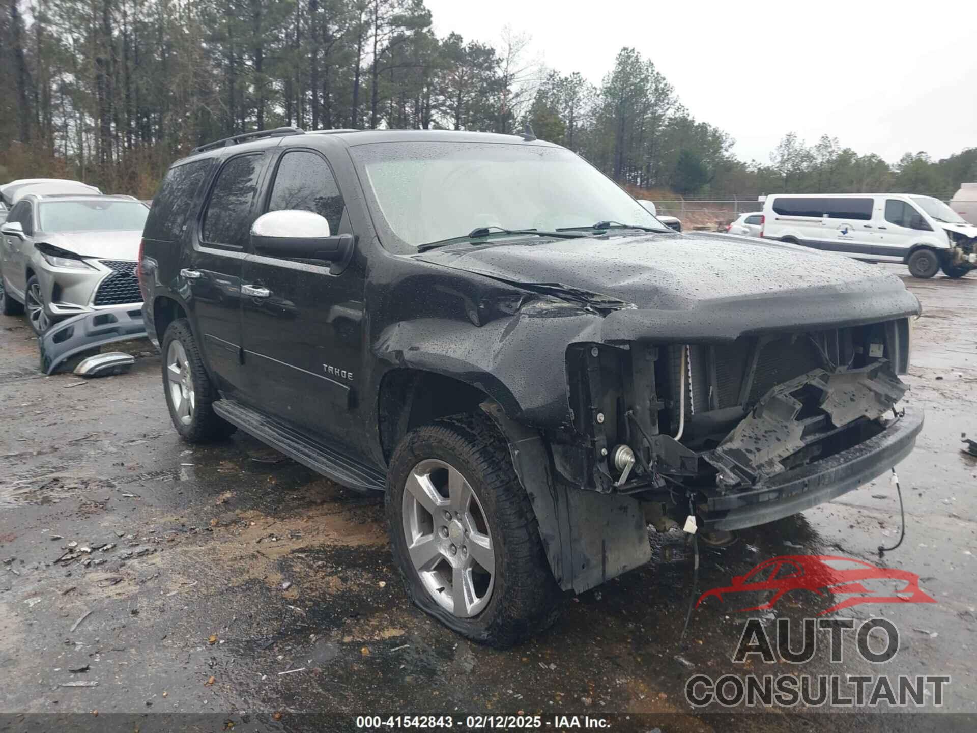 CHEVROLET TAHOE 2013 - 1GNSCBE02DR152570