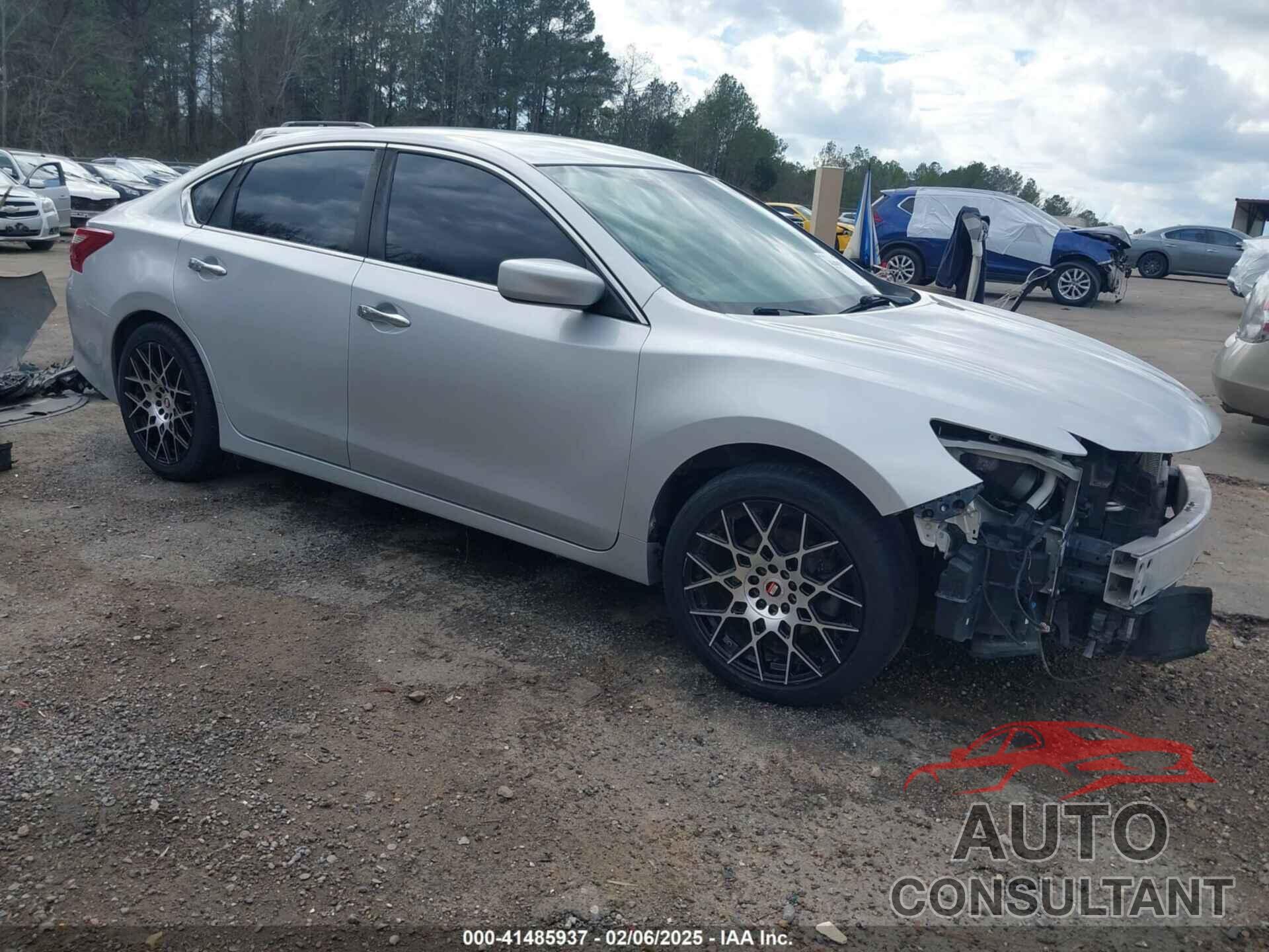 NISSAN ALTIMA 2018 - 1N4AL3AP5JC214917