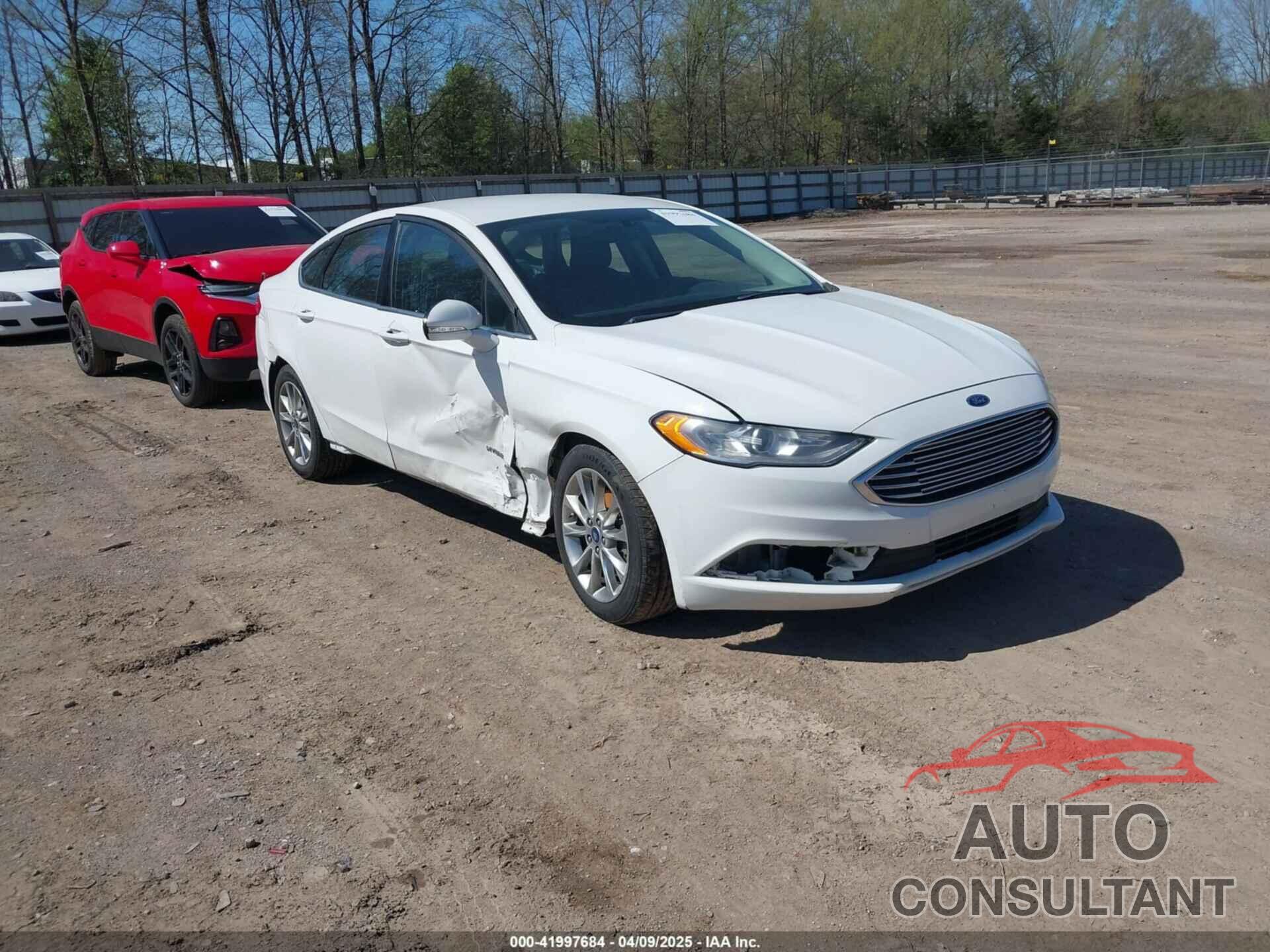 FORD FUSION HYBRID 2017 - 3FA6P0LU8HR396572
