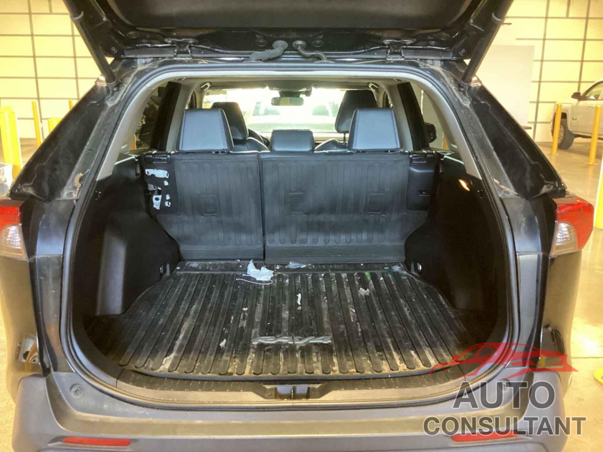 TOYOTA RAV4 HYBRID 2021 - 4T3B6RFV5MU032541
