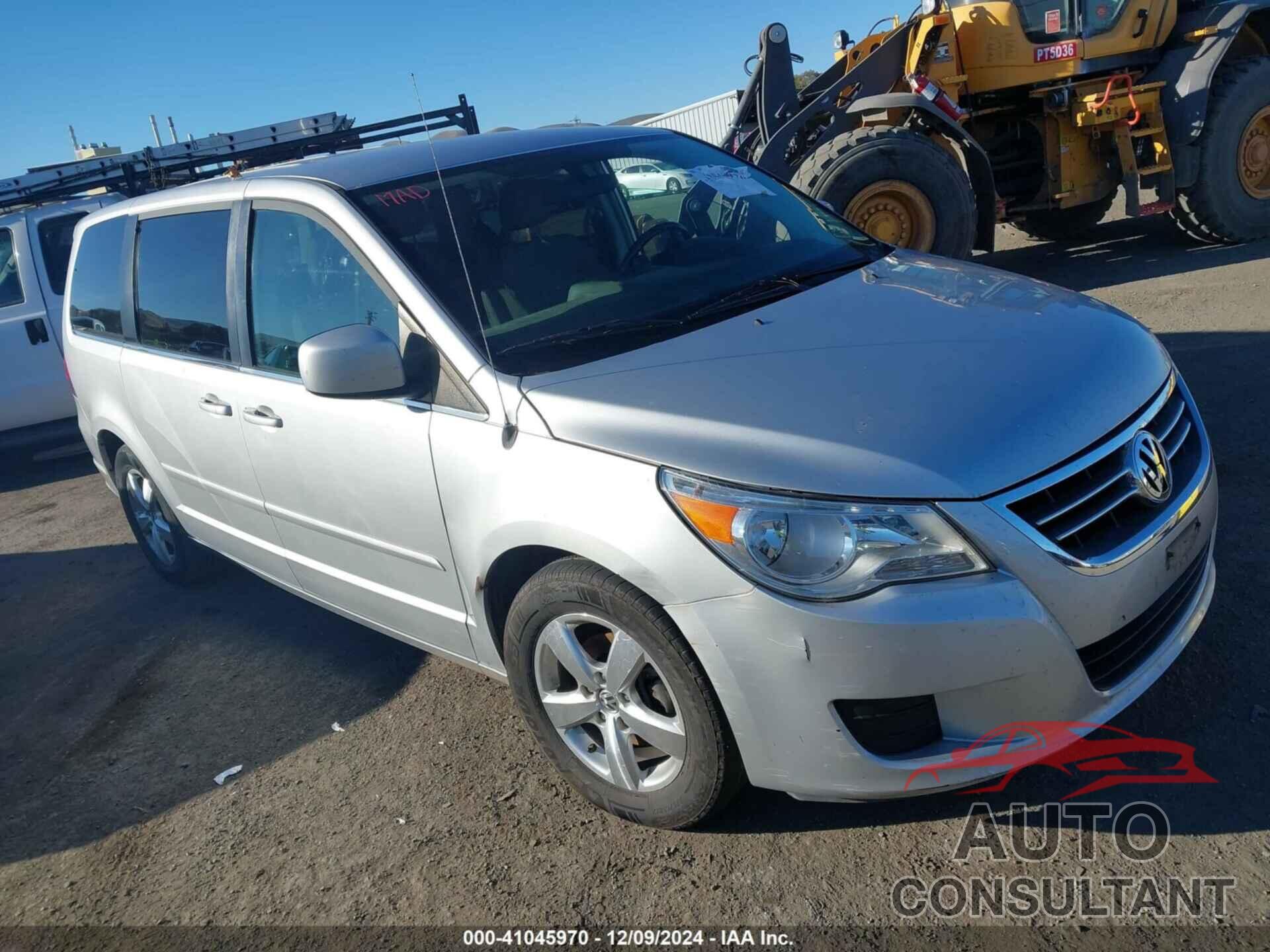 VOLKSWAGEN ROUTAN 2009 - 2V8HW34199R558846