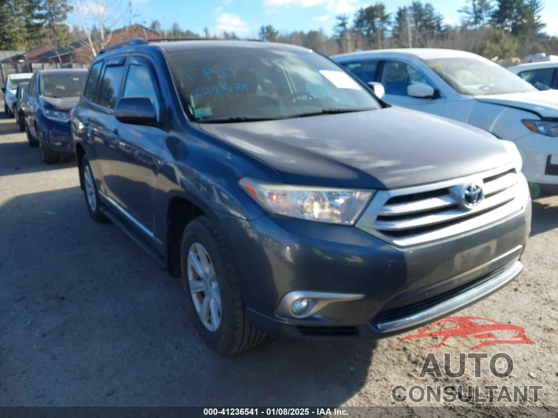 TOYOTA HIGHLANDER 2013 - 5TDBK3EH8DS220492