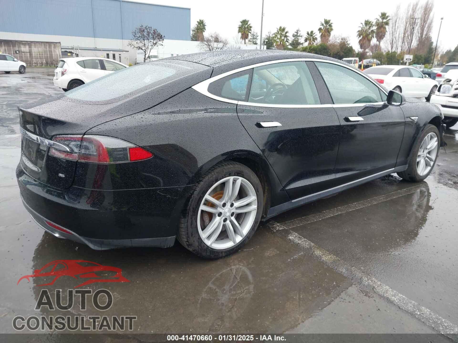 TESLA MODEL S 2013 - 5YJSA1CN0DFP20053