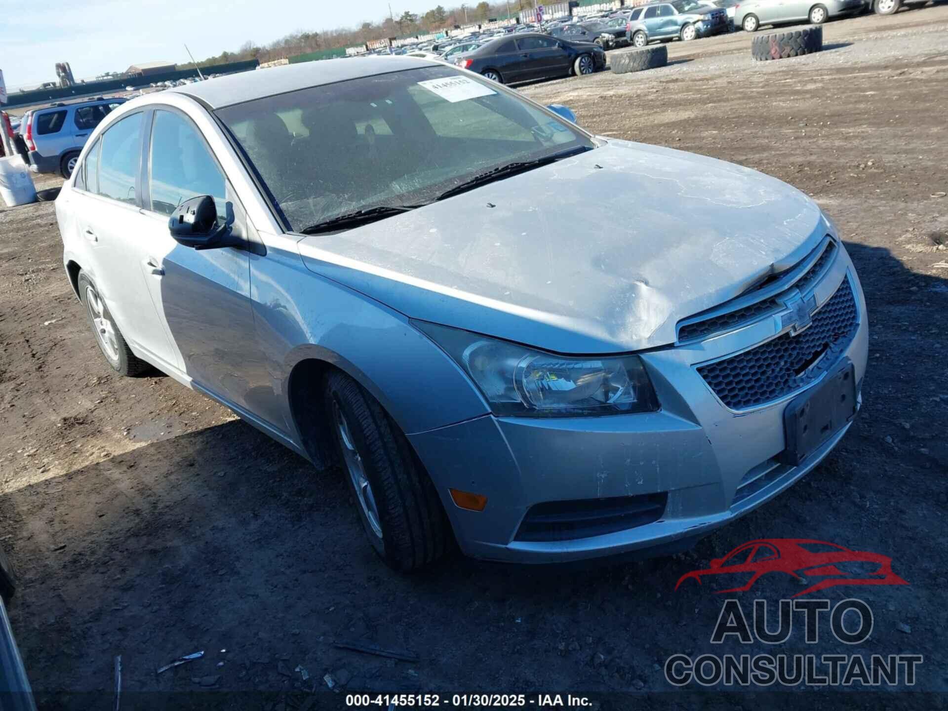 CHEVROLET CRUZE 2014 - 1G1PC5SB9E7120355