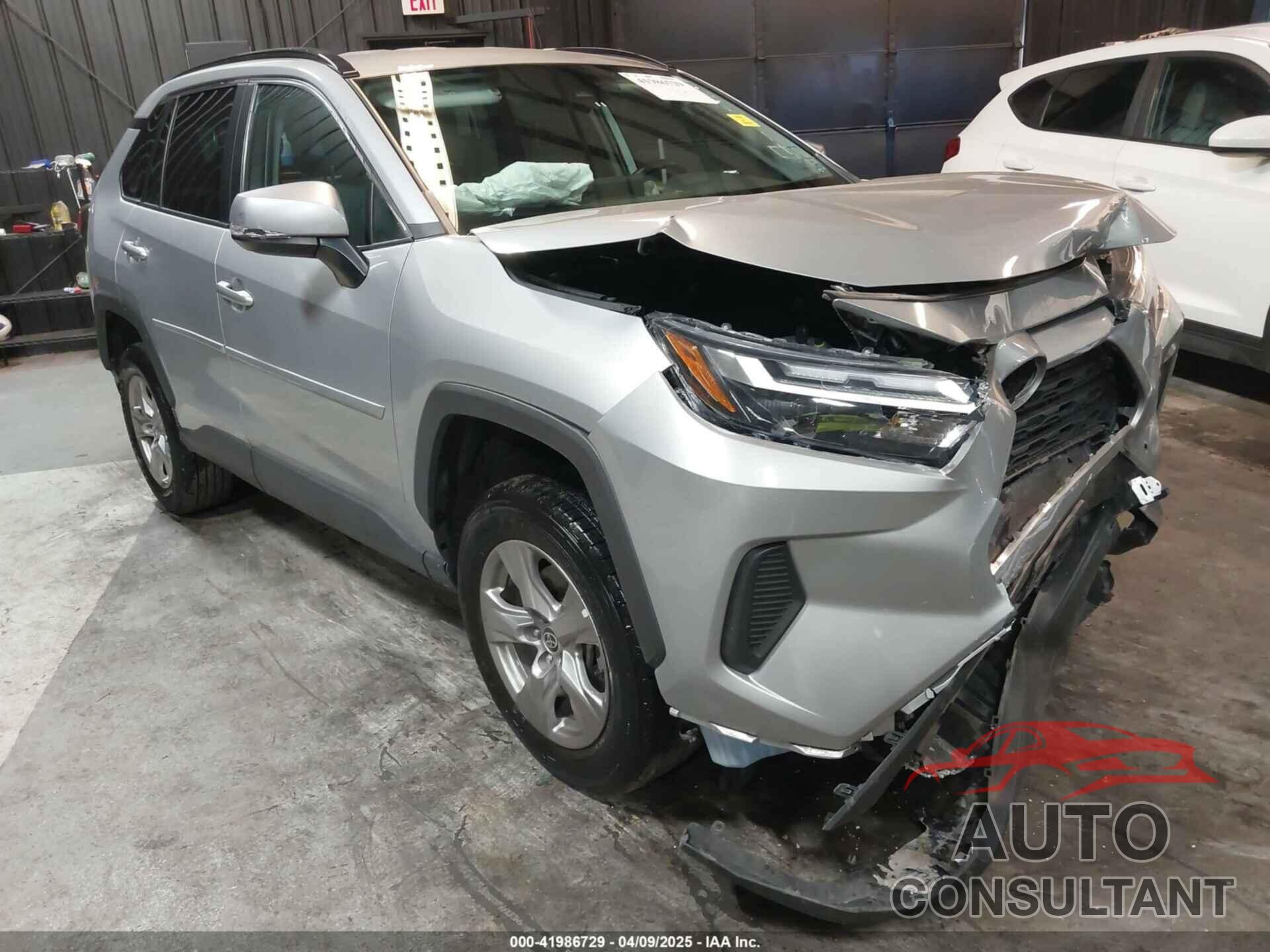 TOYOTA RAV4 2022 - 2T3P1RFV7NW271885