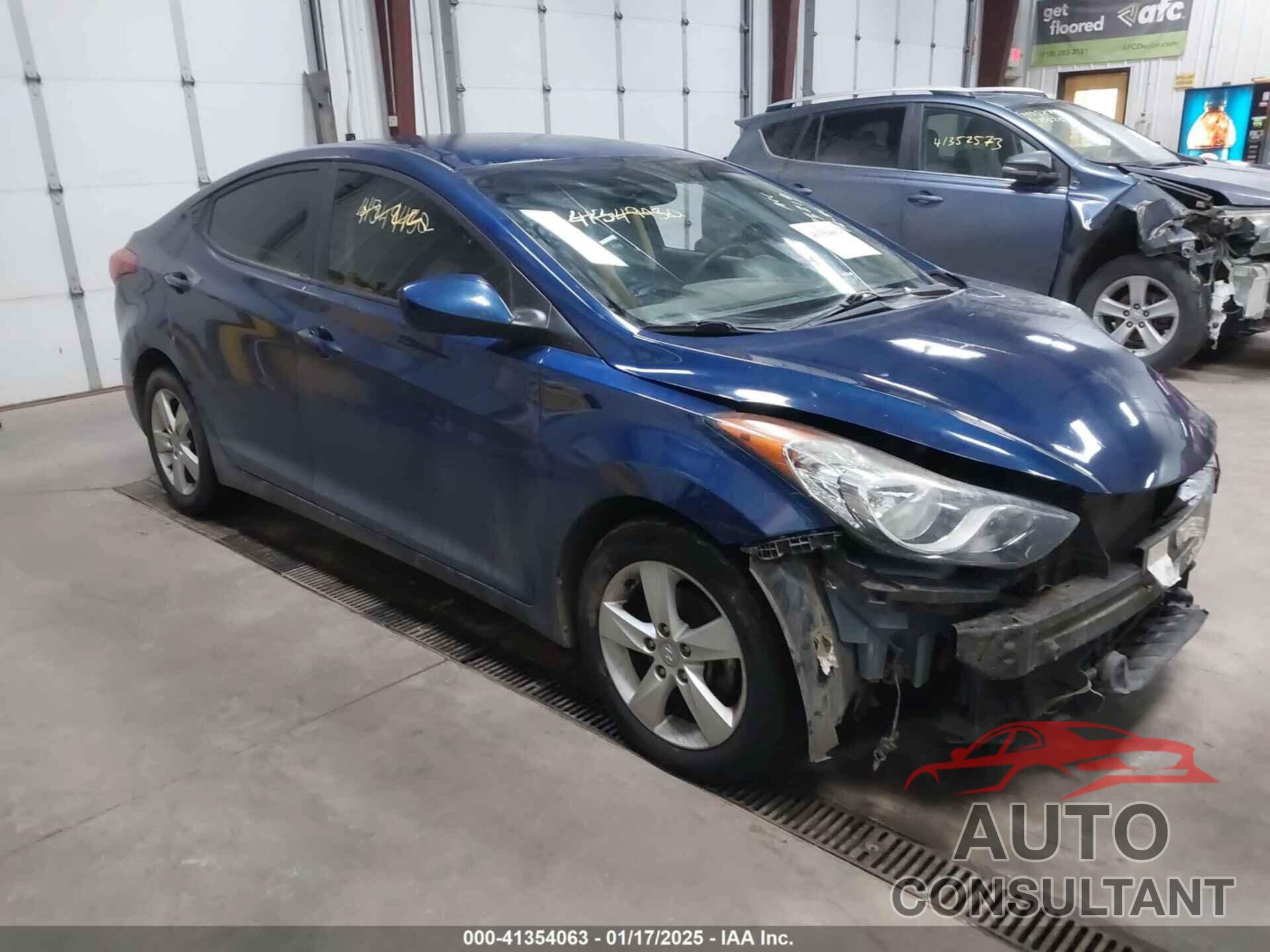 HYUNDAI ELANTRA 2013 - KMHDH4AE7DU532481