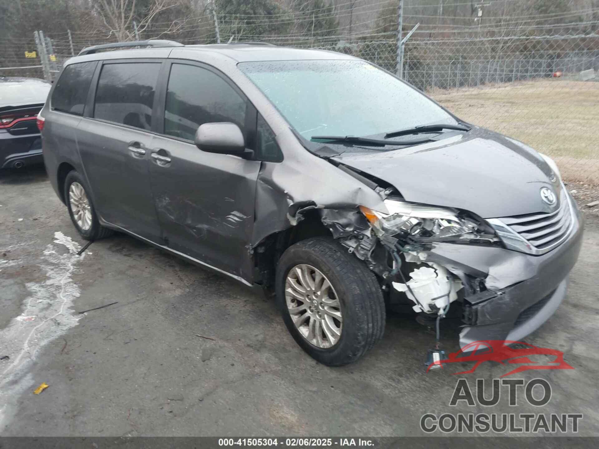 TOYOTA SIENNA 2017 - 5TDYZ3DC9HS818821