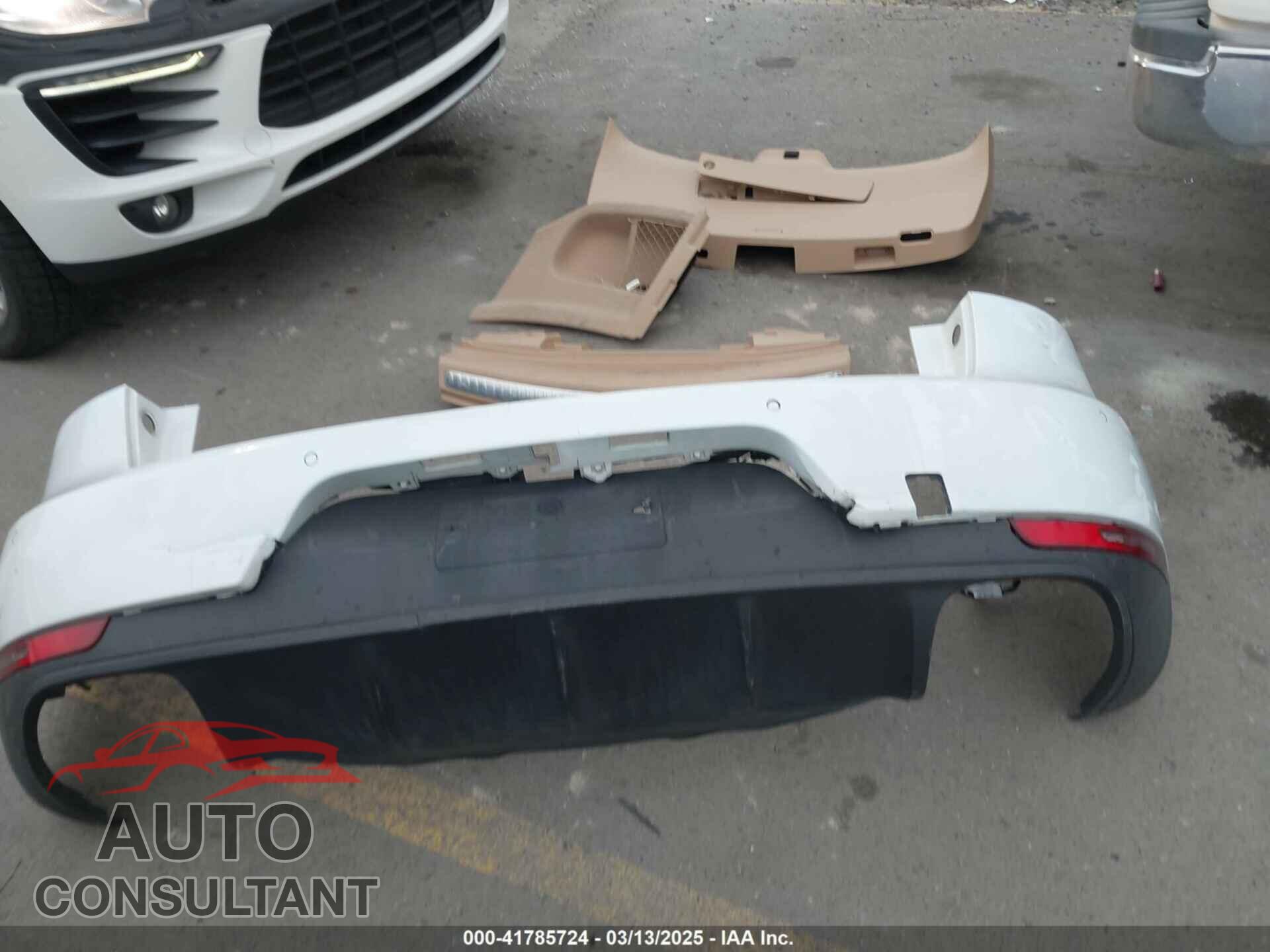 PORSCHE MACAN 2015 - WP1AB2A59FLB50523