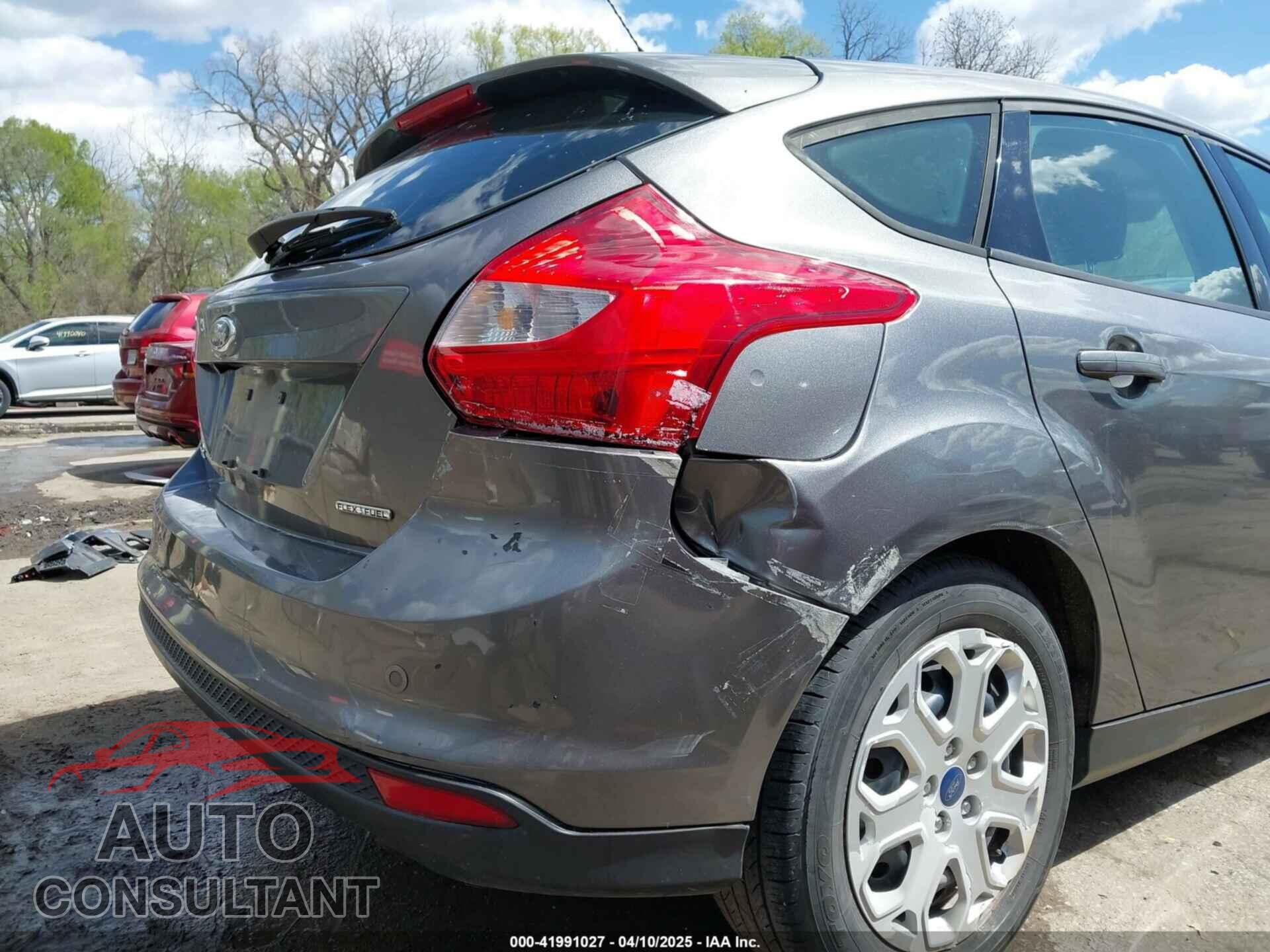 FORD FOCUS 2012 - 1FAHP3K23CL366574