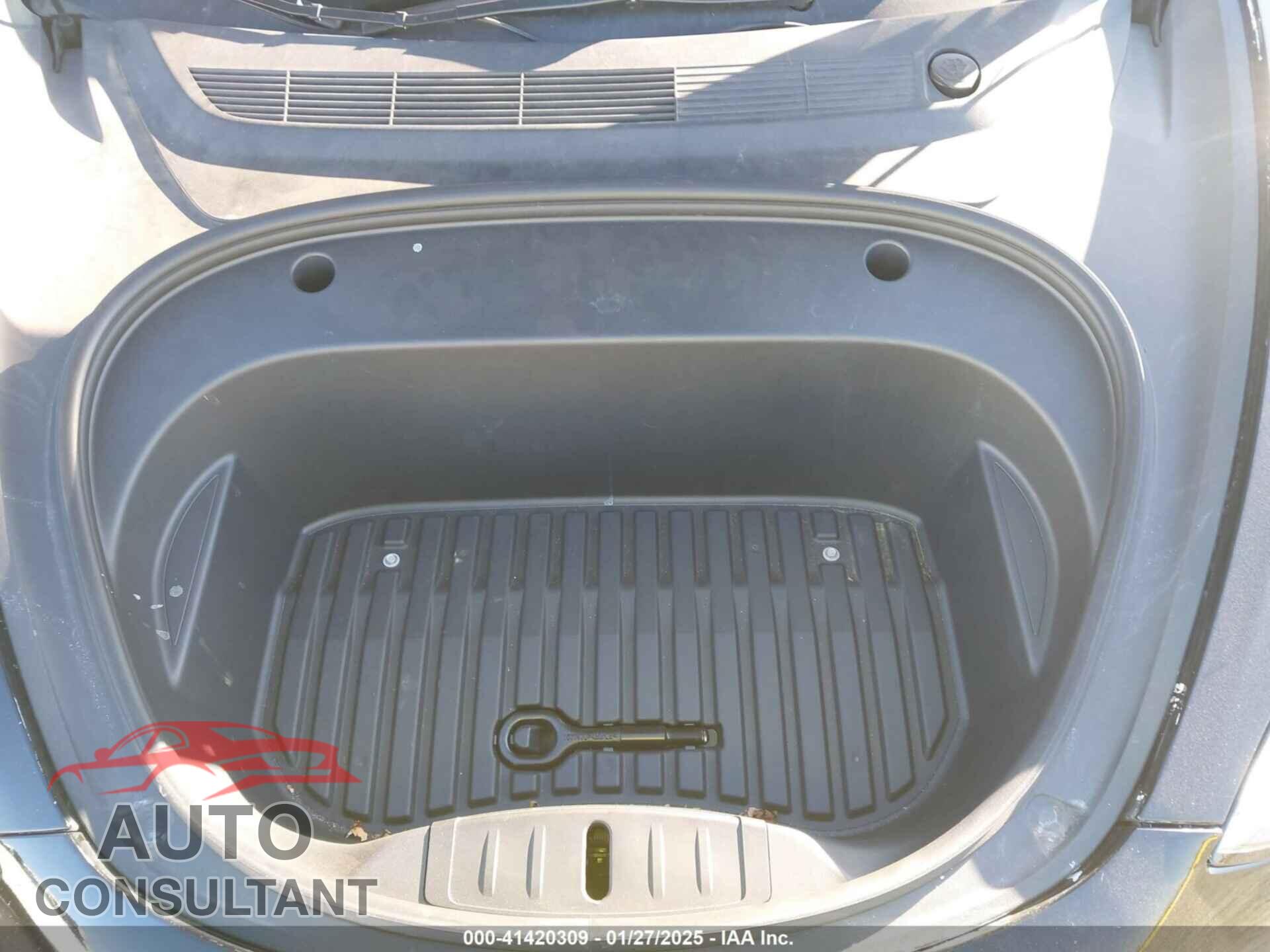TESLA MODEL 3 2018 - 5YJ3E1EB0JF149090