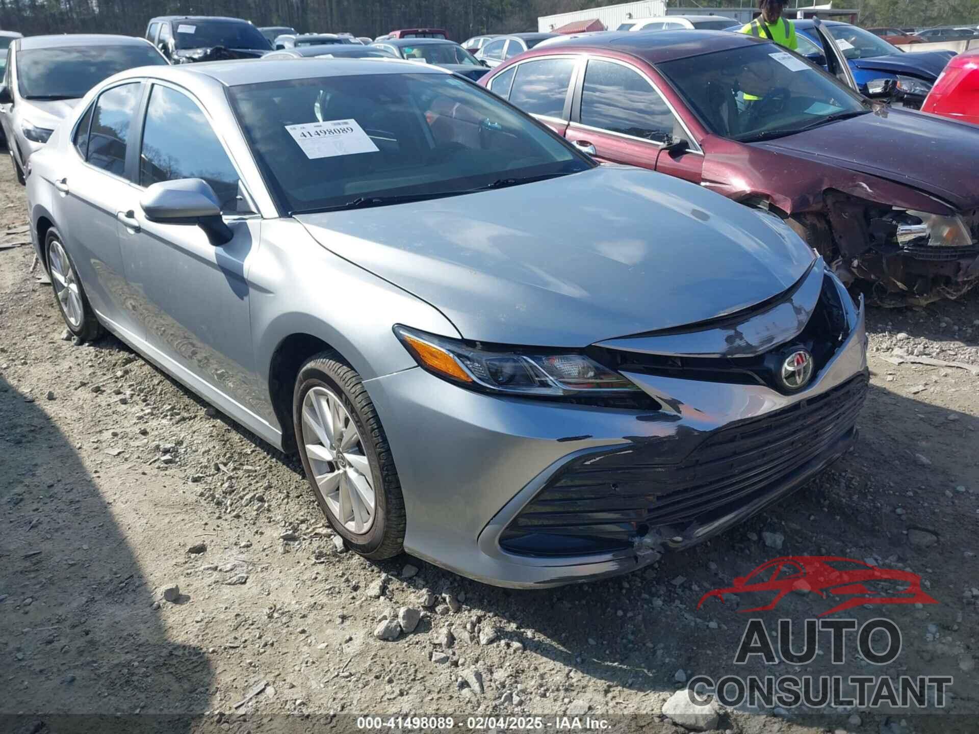 TOYOTA CAMRY 2021 - 4T1C11AK1MU520962
