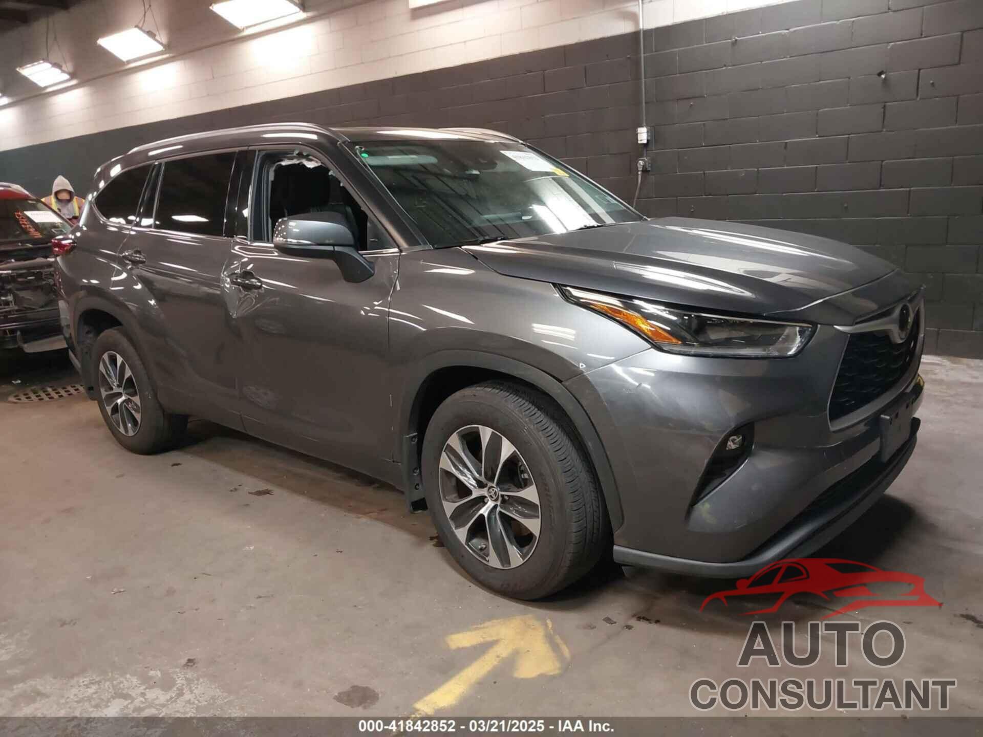 TOYOTA HIGHLANDER 2021 - 5TDGZRBH0MS541421