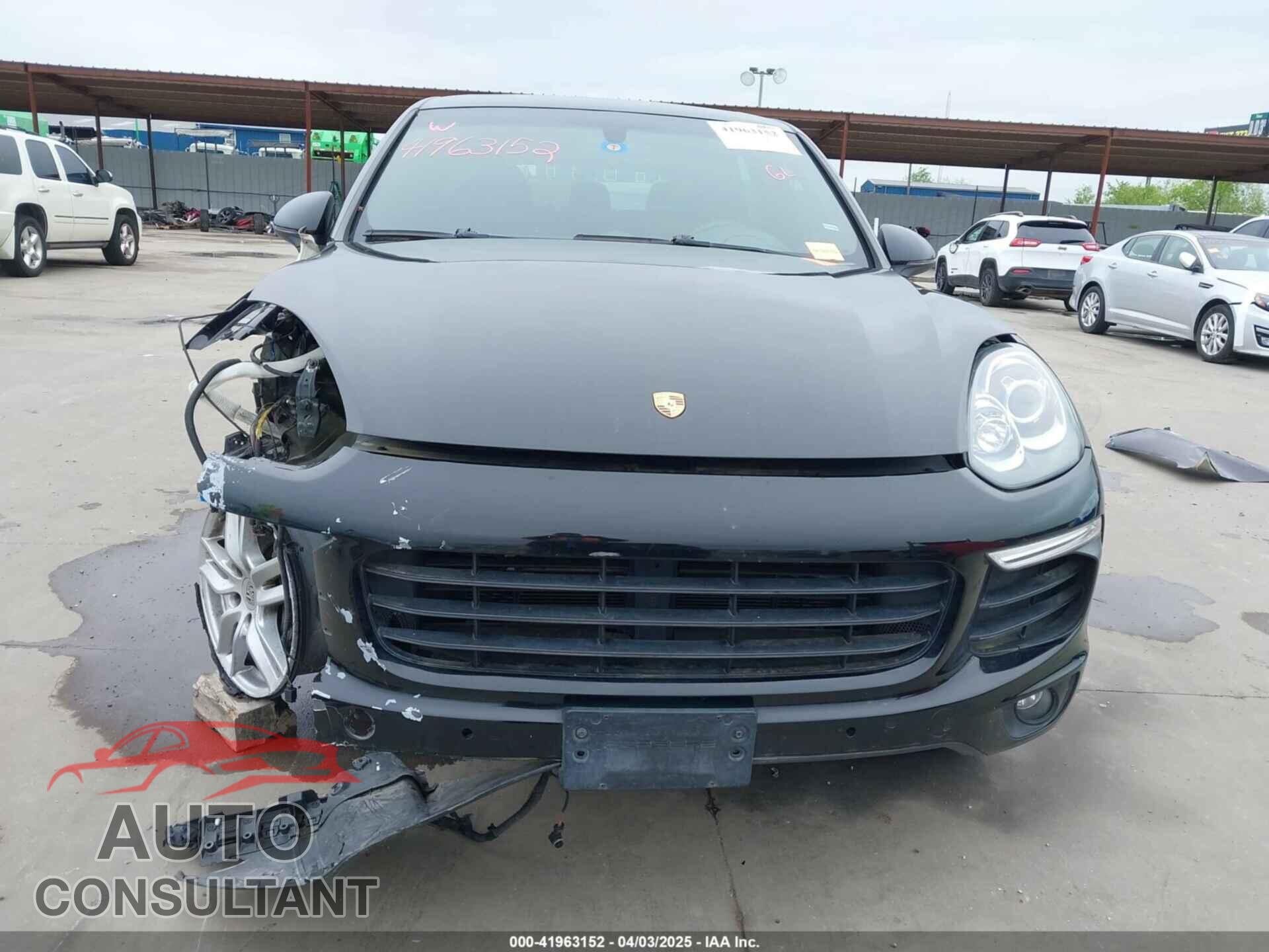 PORSCHE CAYENNE 2016 - WP1AA2A29GLA00762
