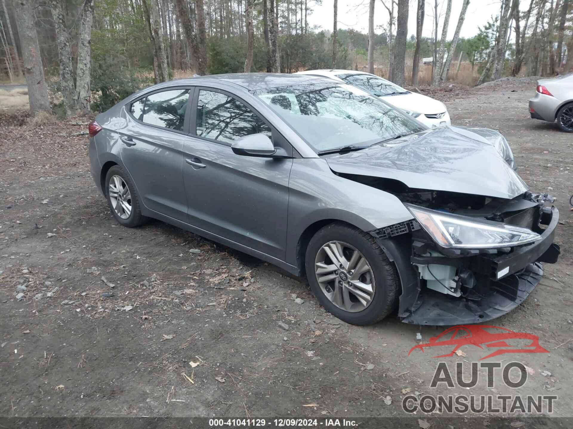 HYUNDAI ELANTRA 2019 - 5NPD84LF3KH430788