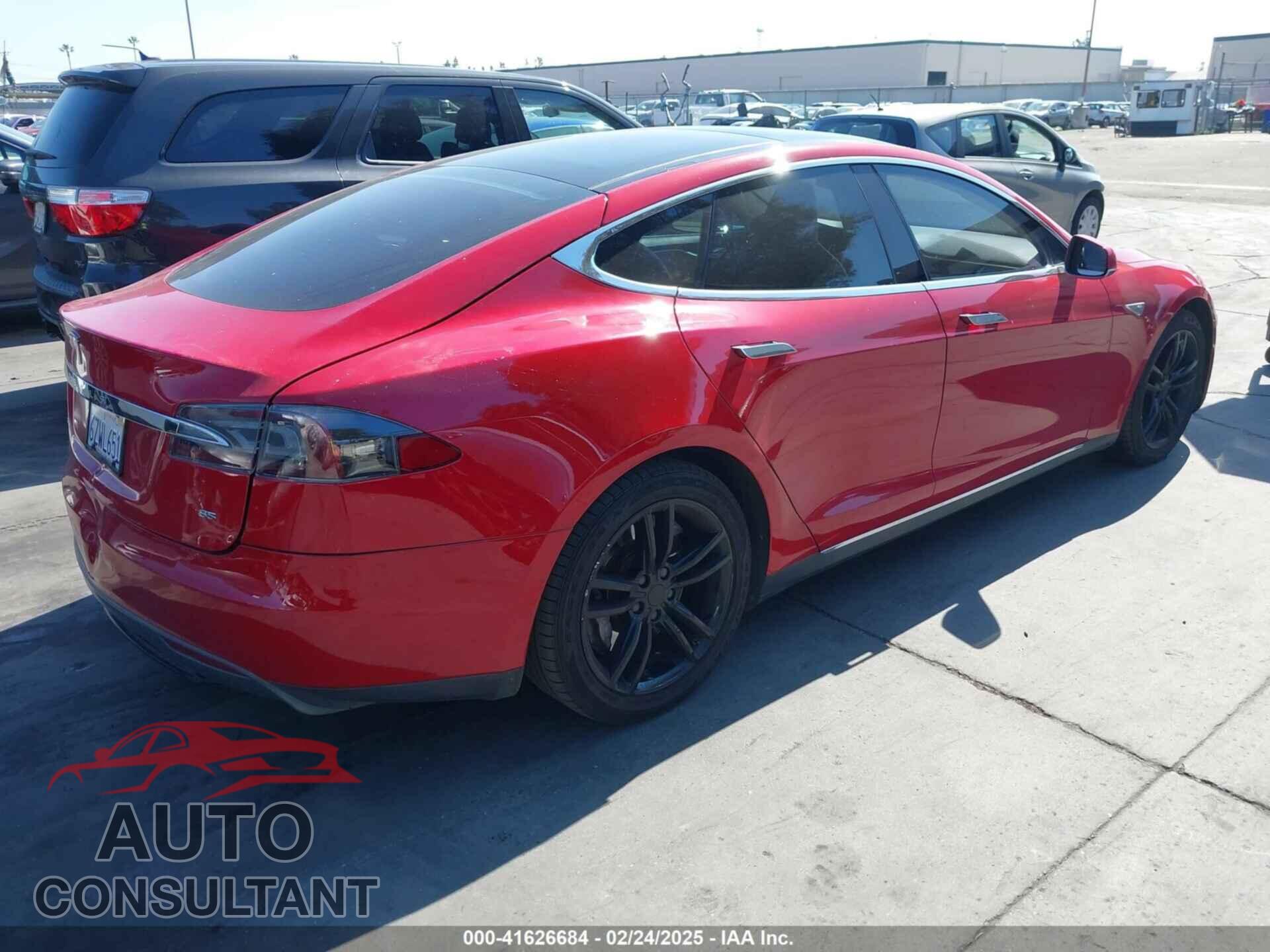 TESLA MODEL S 2013 - 5YJSA1CN1DFP09577