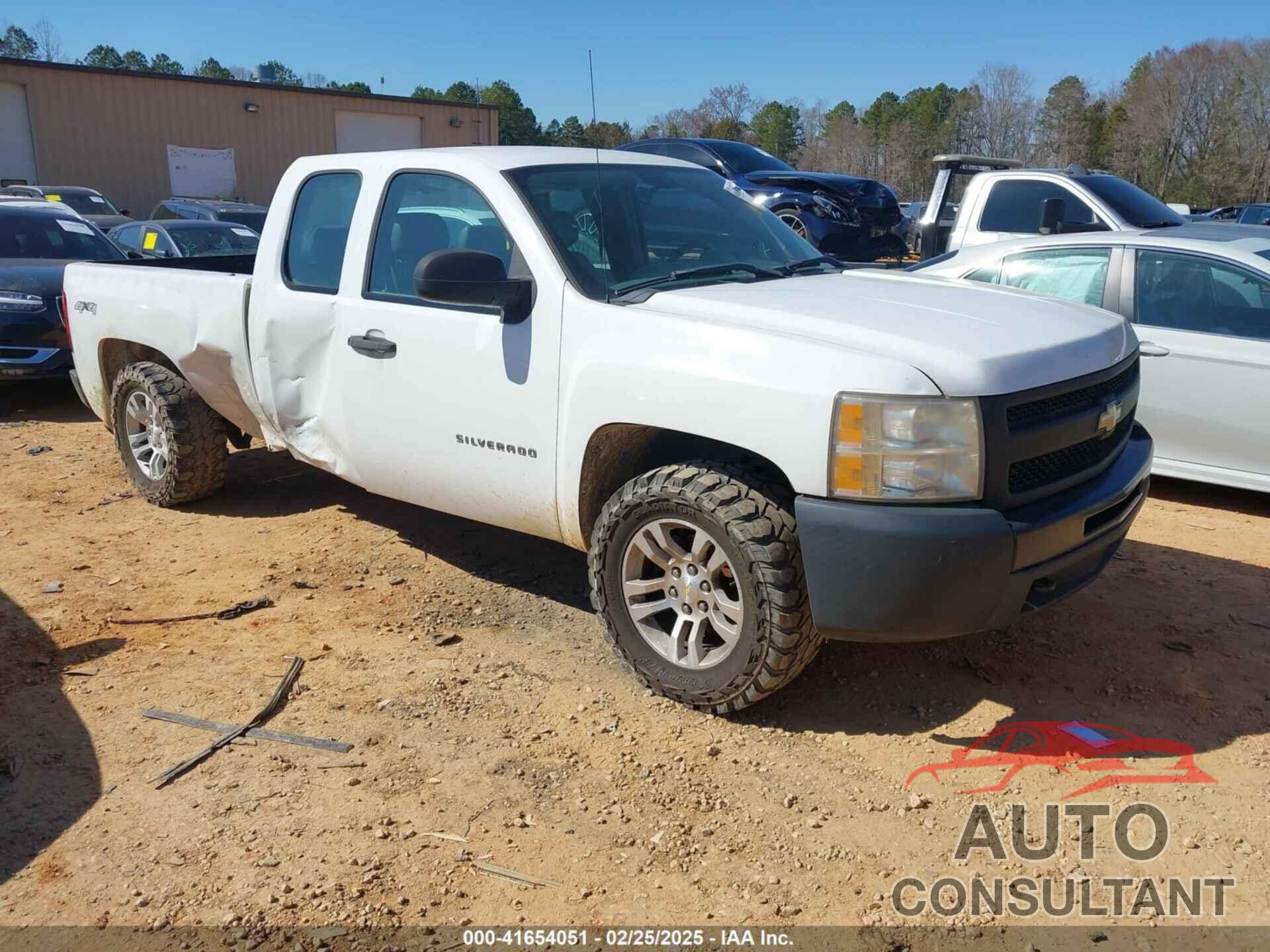 CHEVROLET SILVERADO 1500 2011 - 1GCRKPEA8BZ356089