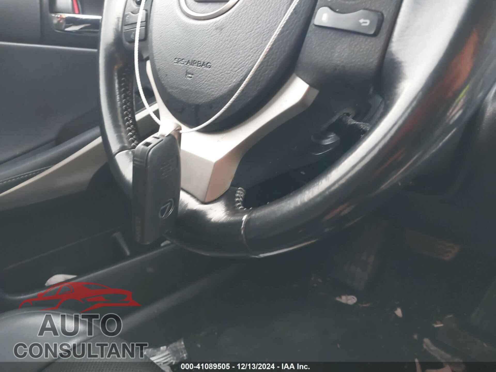 LEXUS IS 250 2015 - JTHBF1D28F5082806
