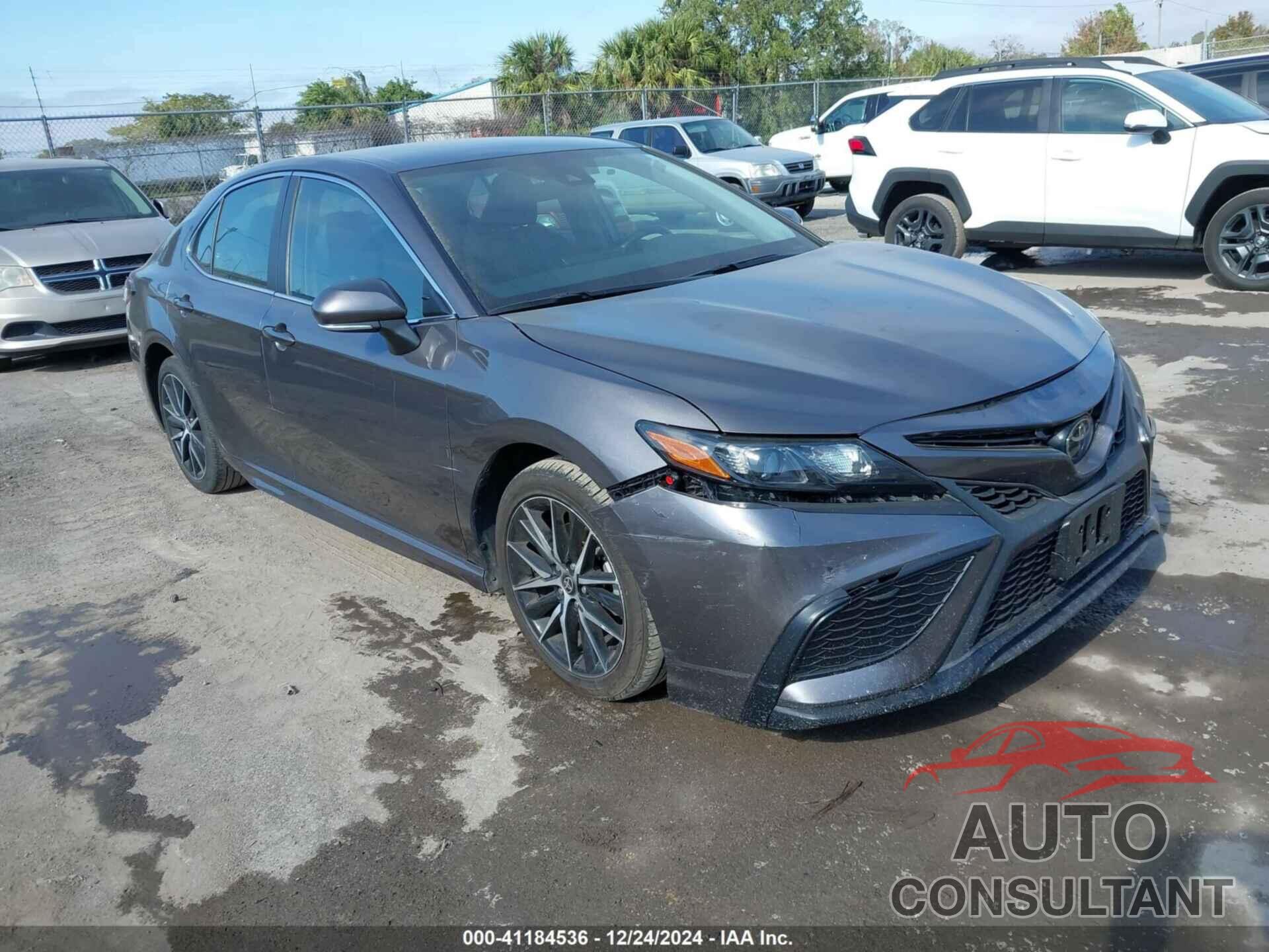 TOYOTA CAMRY 2022 - 4T1G11AK2NU706030