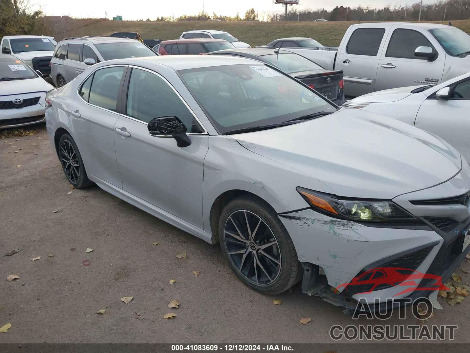 TOYOTA CAMRY 2022 - 4T1G11AK1NU064433