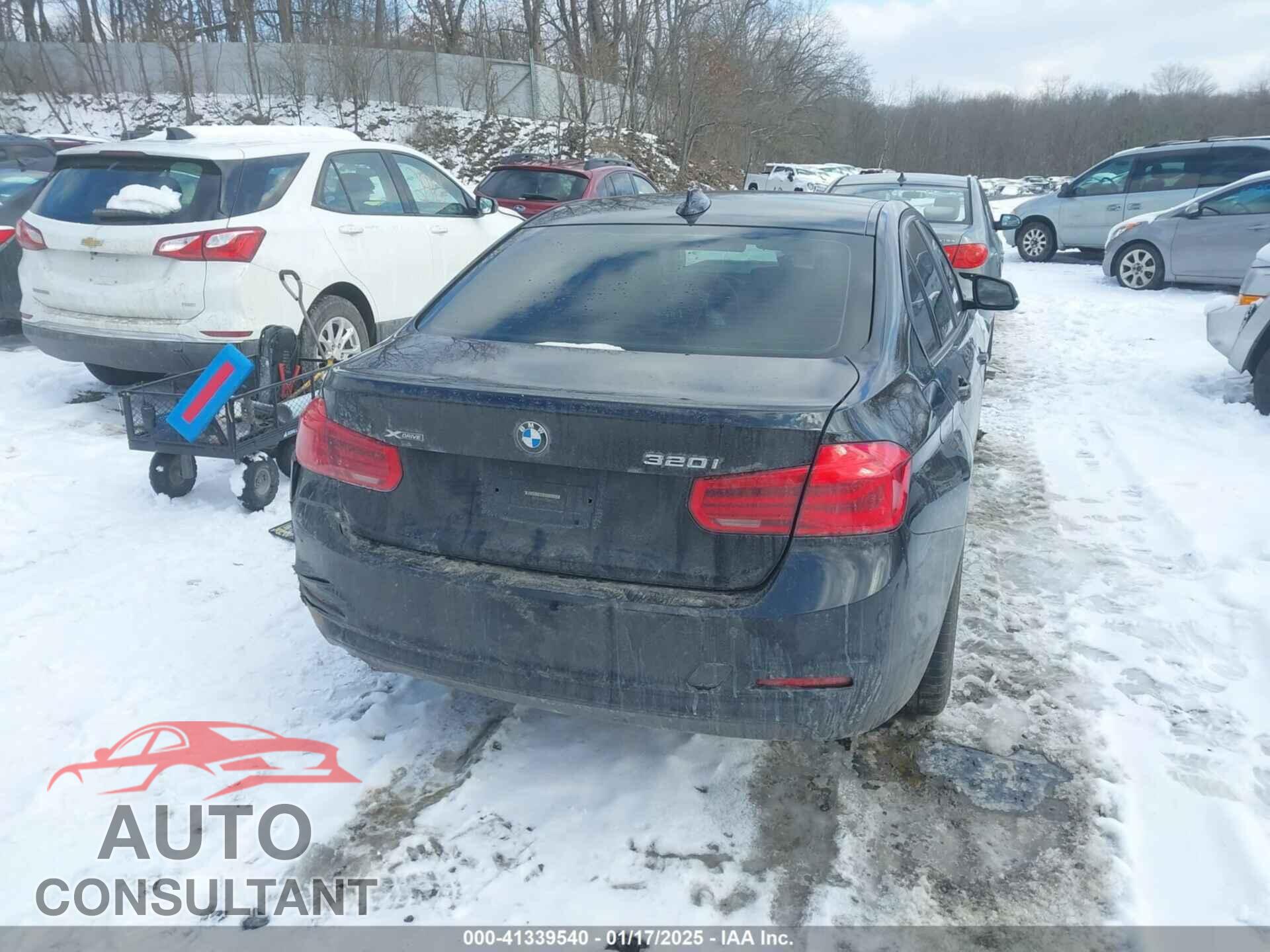 BMW 320I 2016 - WBA8E5G58GNU20666