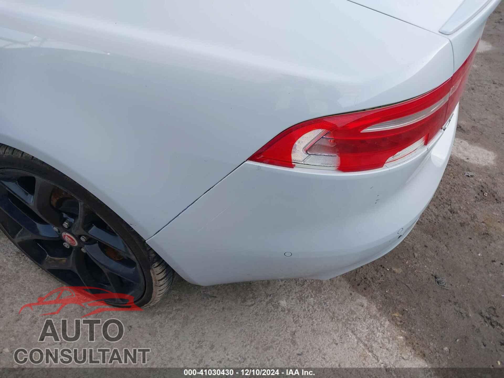 JAGUAR XE 2017 - SAJAF4BV2HA948782
