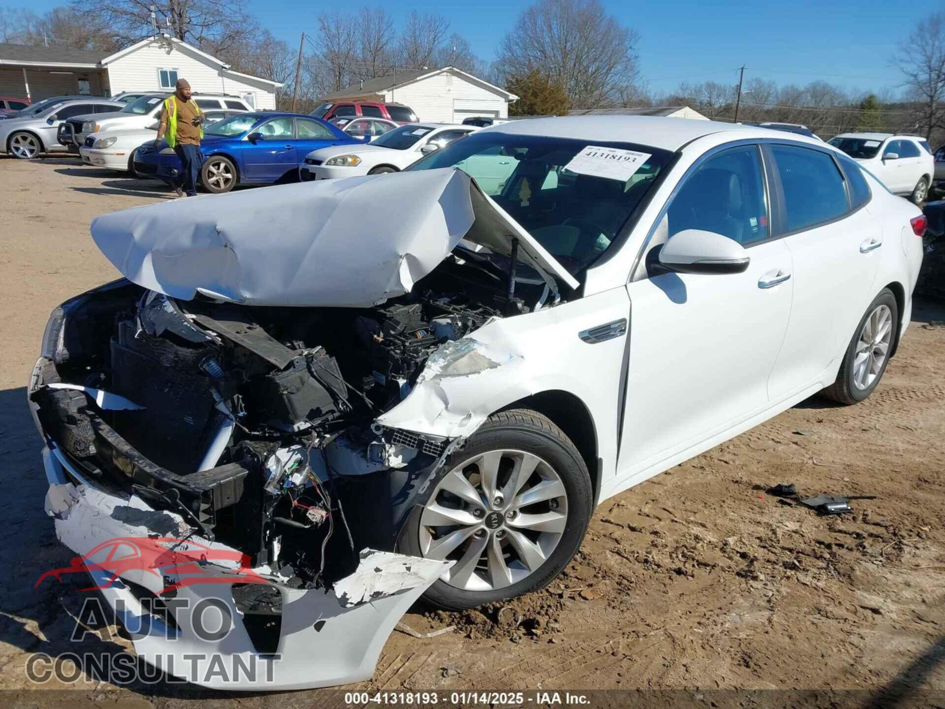 KIA OPTIMA 2018 - 5XXGT4L32JG190385