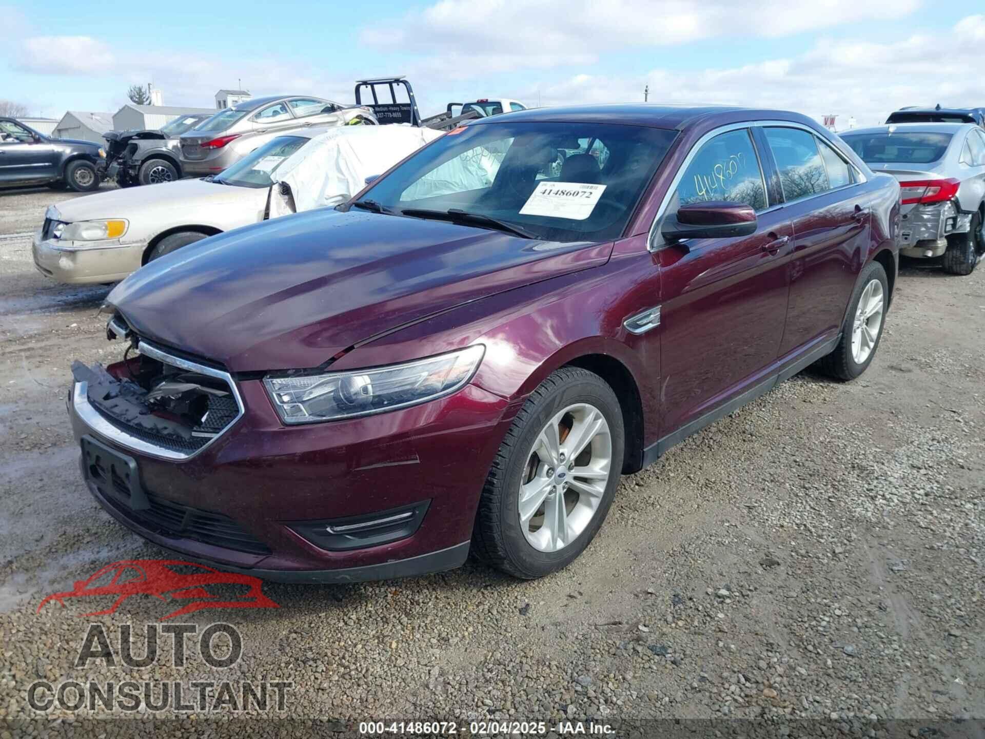FORD TAURUS 2018 - 1FAHP2E87JG111488