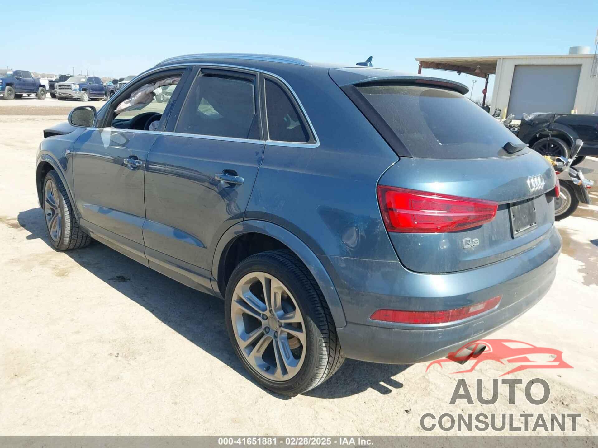 AUDI Q3 2018 - WA1HCCFS8JR000257