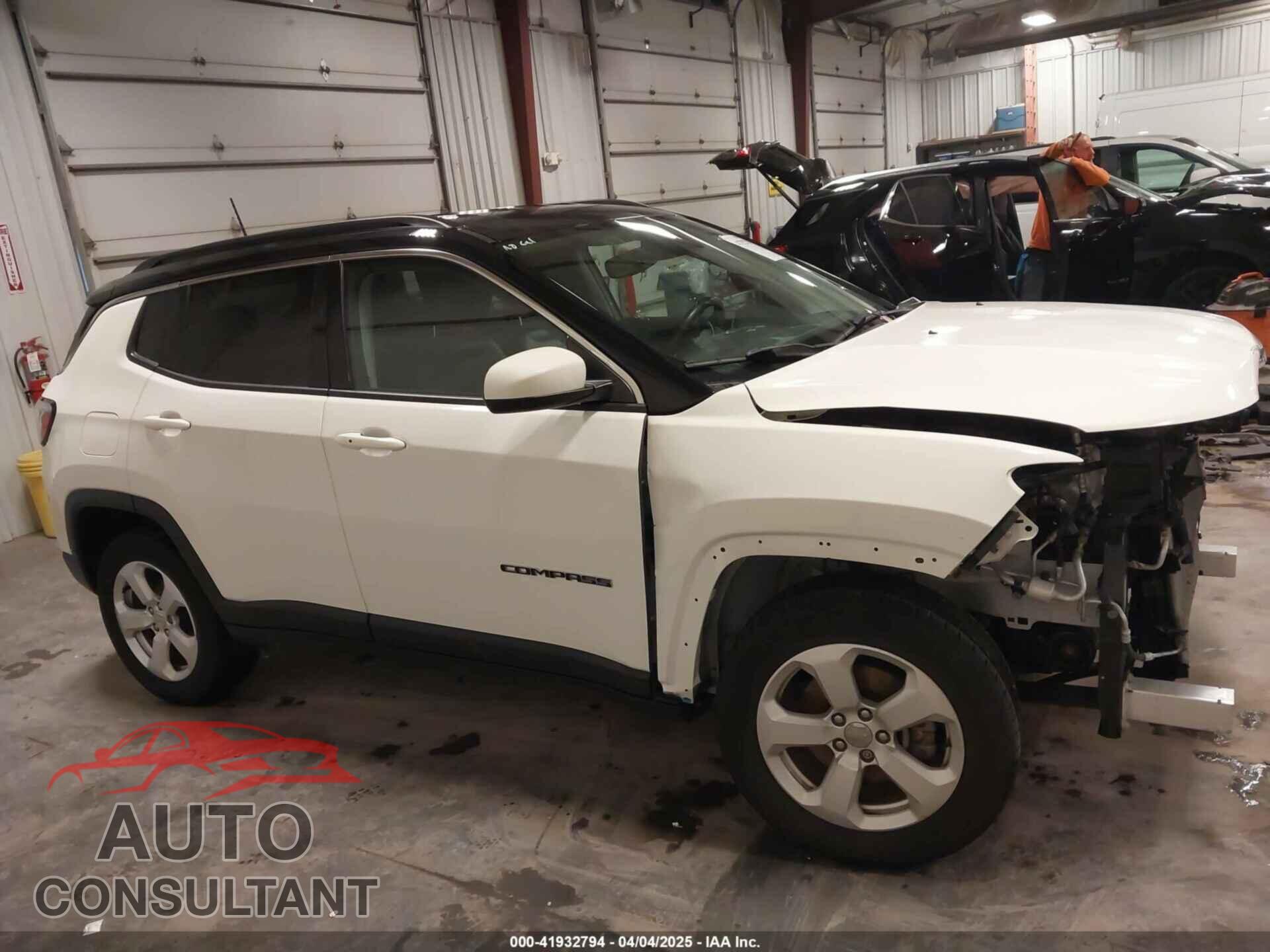 JEEP COMPASS 2019 - 3C4NJDBB0KT834607